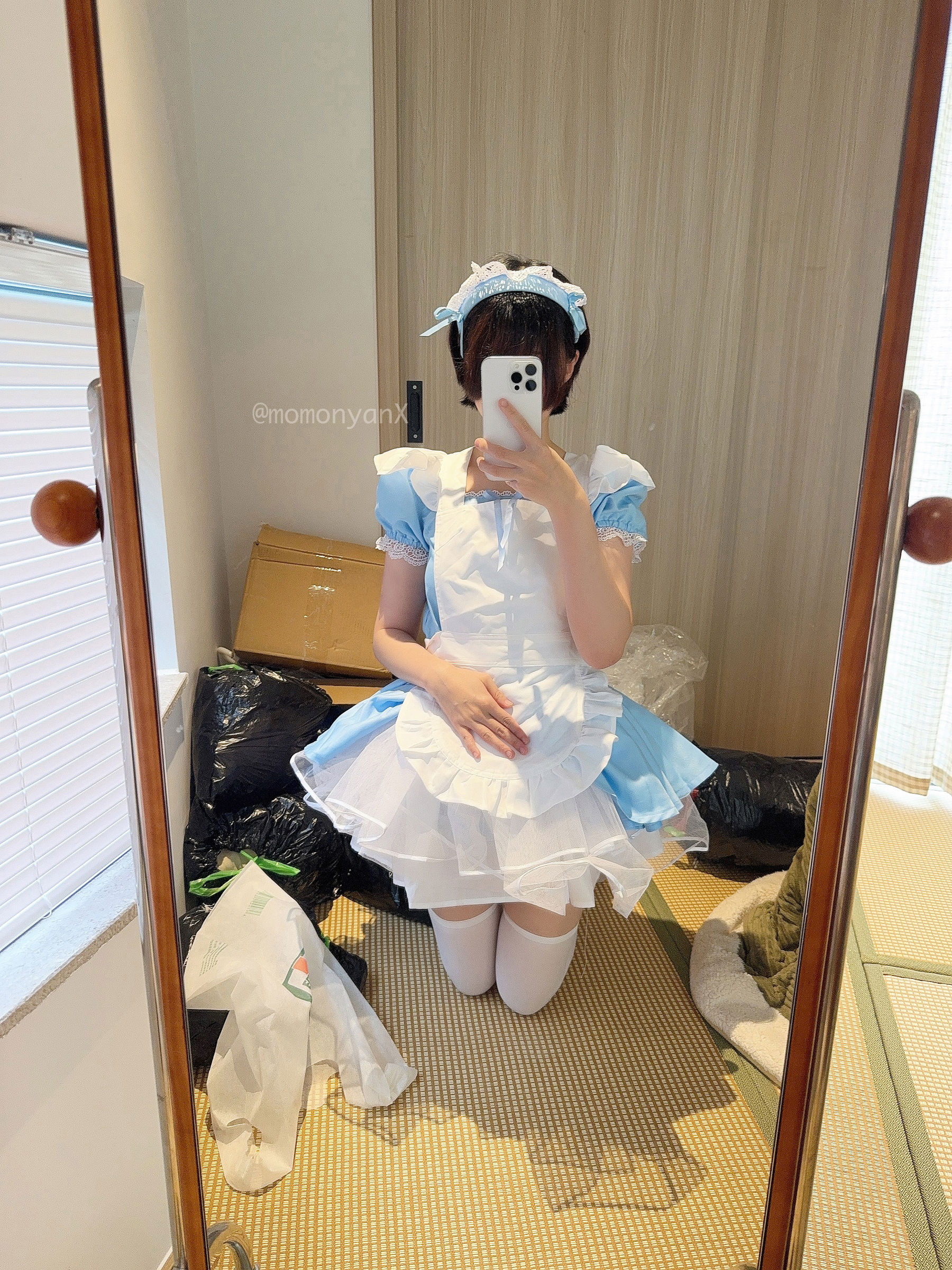 NAGISA魔物喵 [fantia] ゴミ屋敷掃除してるメイドさん/(65P)