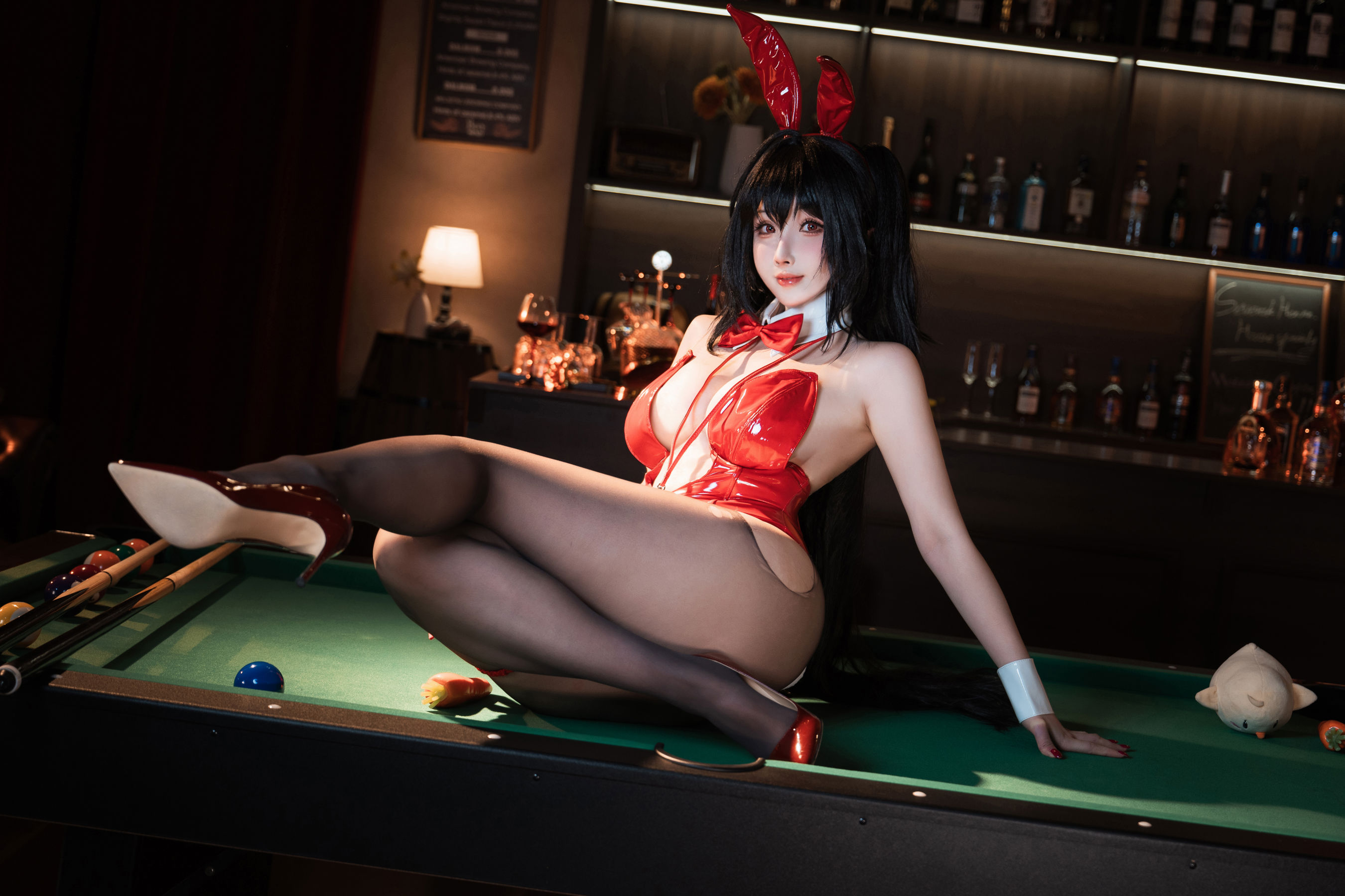 COS福利rioko 凉凉子 - 碧蓝航线 大凤 桌球兔女郎/(50P)