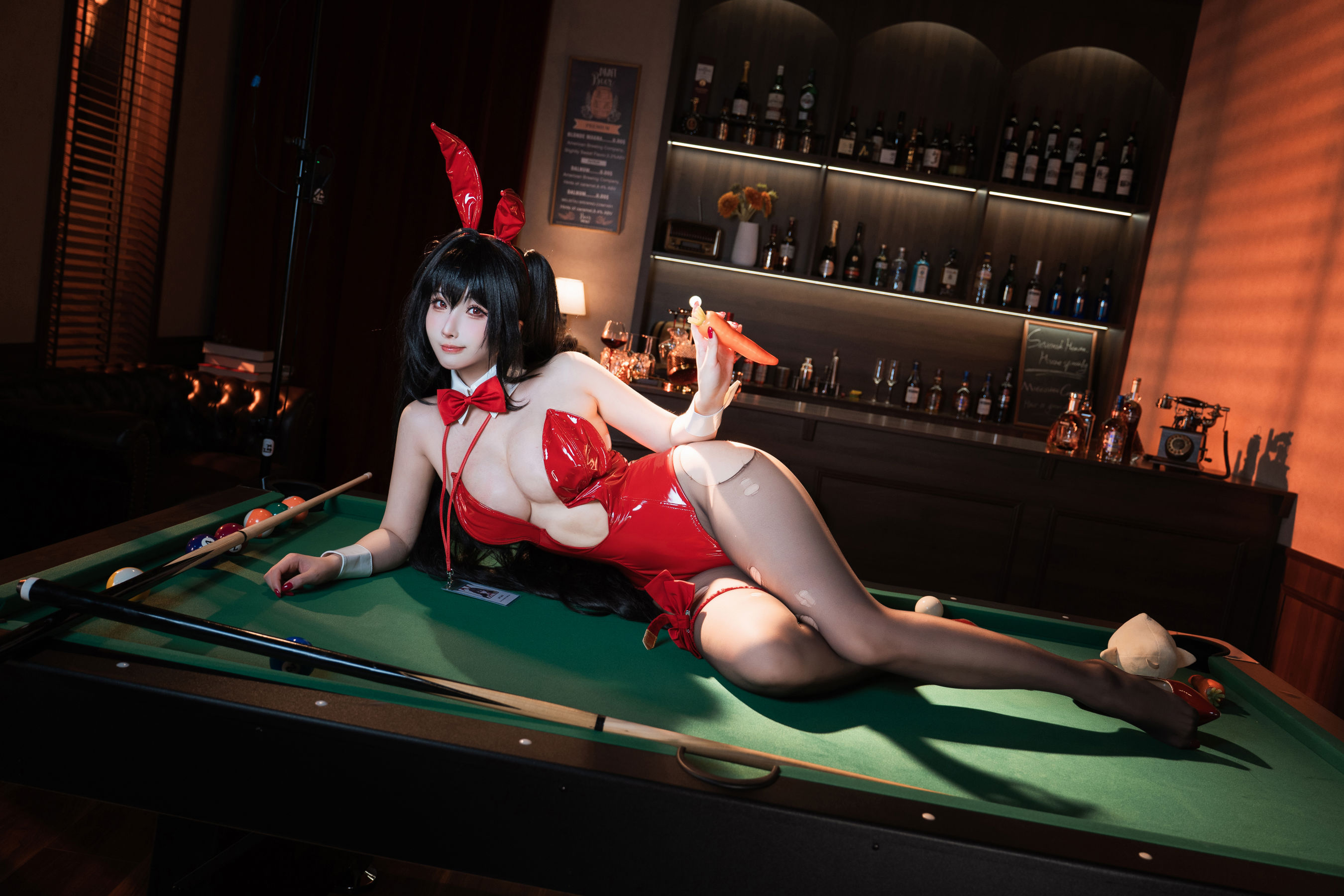 COS福利rioko 凉凉子 - 碧蓝航线 大凤 桌球兔女郎/(50P)