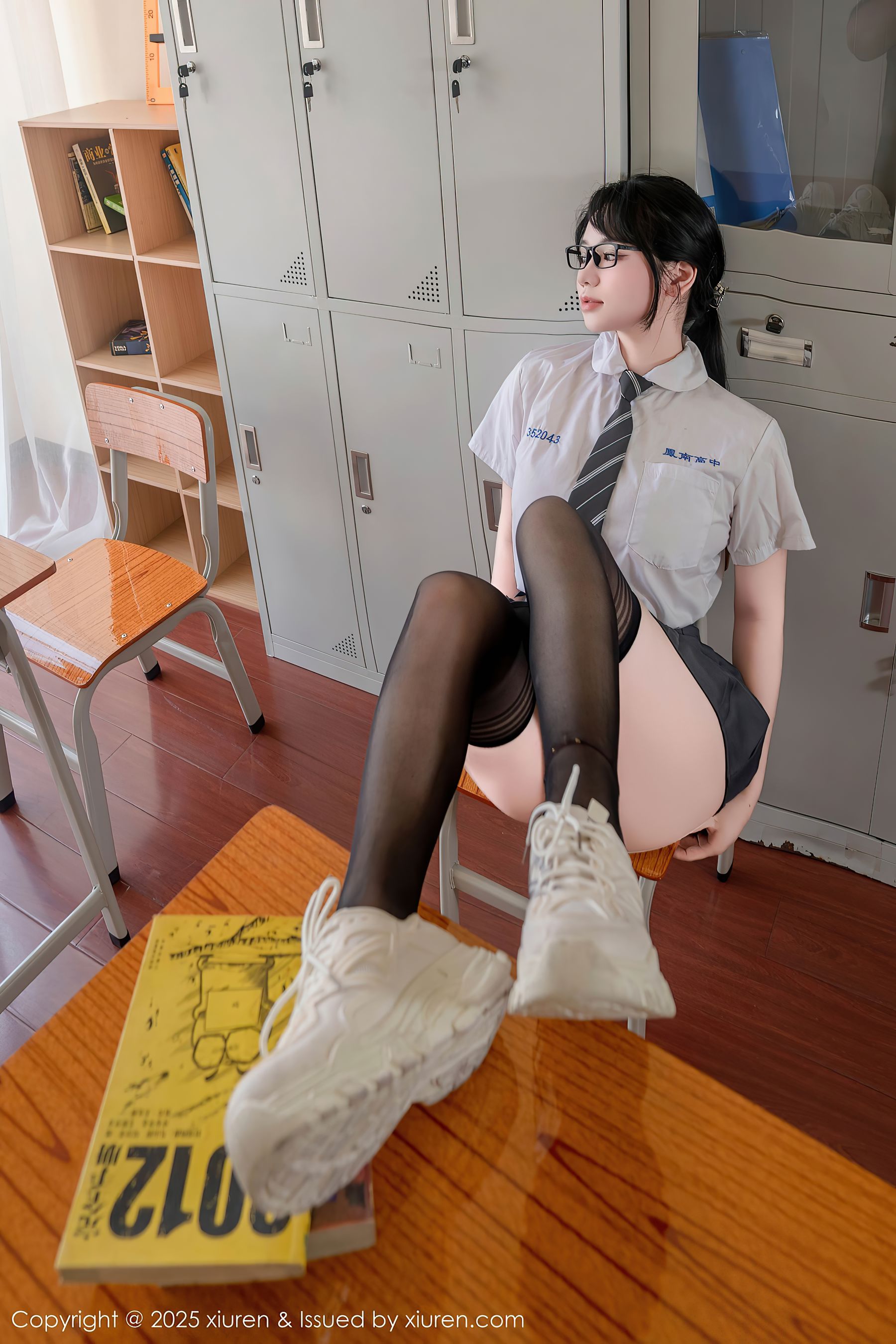 [秀人XiuRen] 2025.07.10 No.10530 汐汐爱吃草莓/(85P)