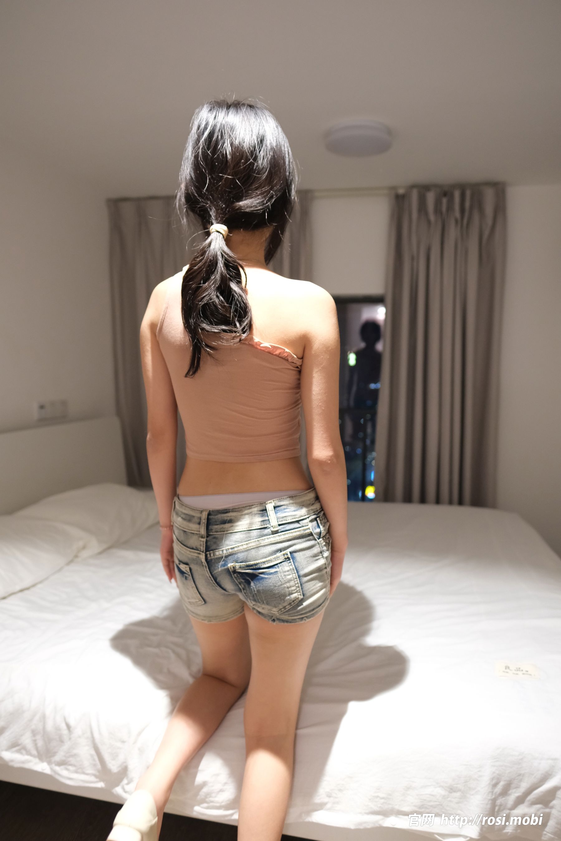 [ROSI写真] 2025.07.17 NO.4973/(105P)