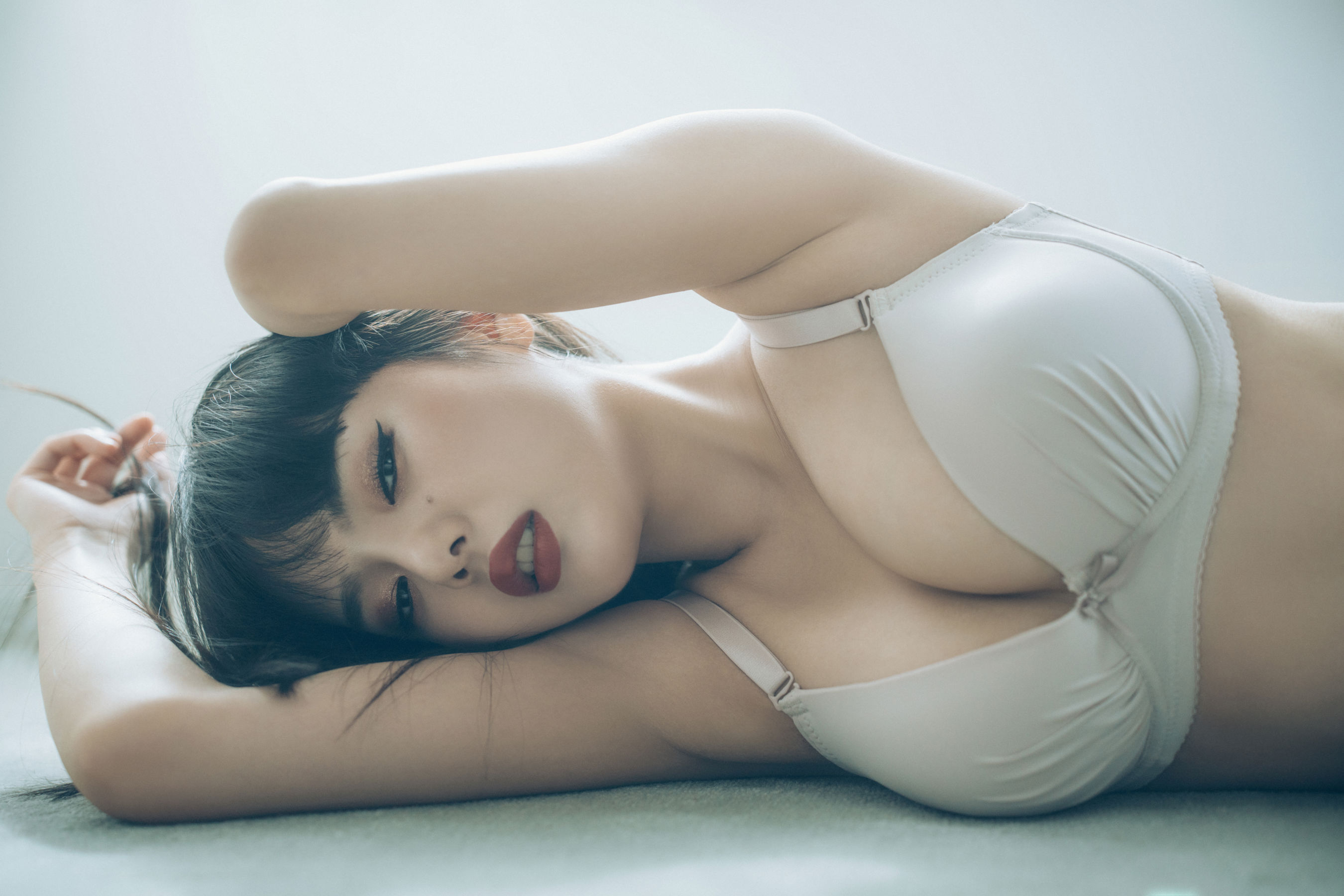 EIMI - Undergarments/(87P)