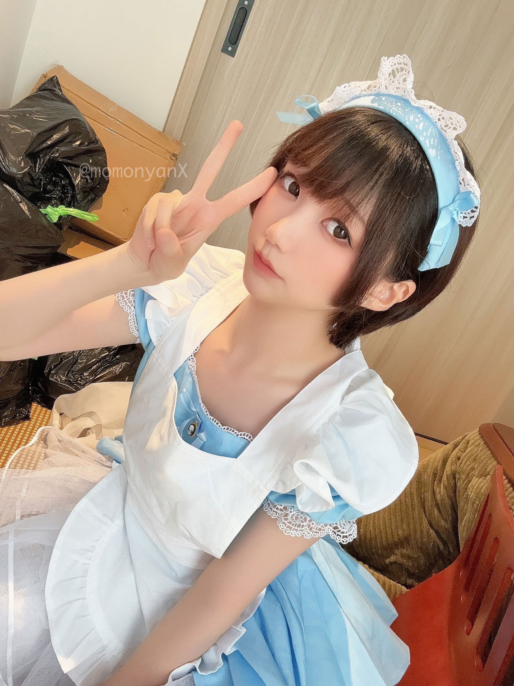 NAGISA魔物喵 [fantia] ゴミ屋敷掃除してるメイドさん/(65P)