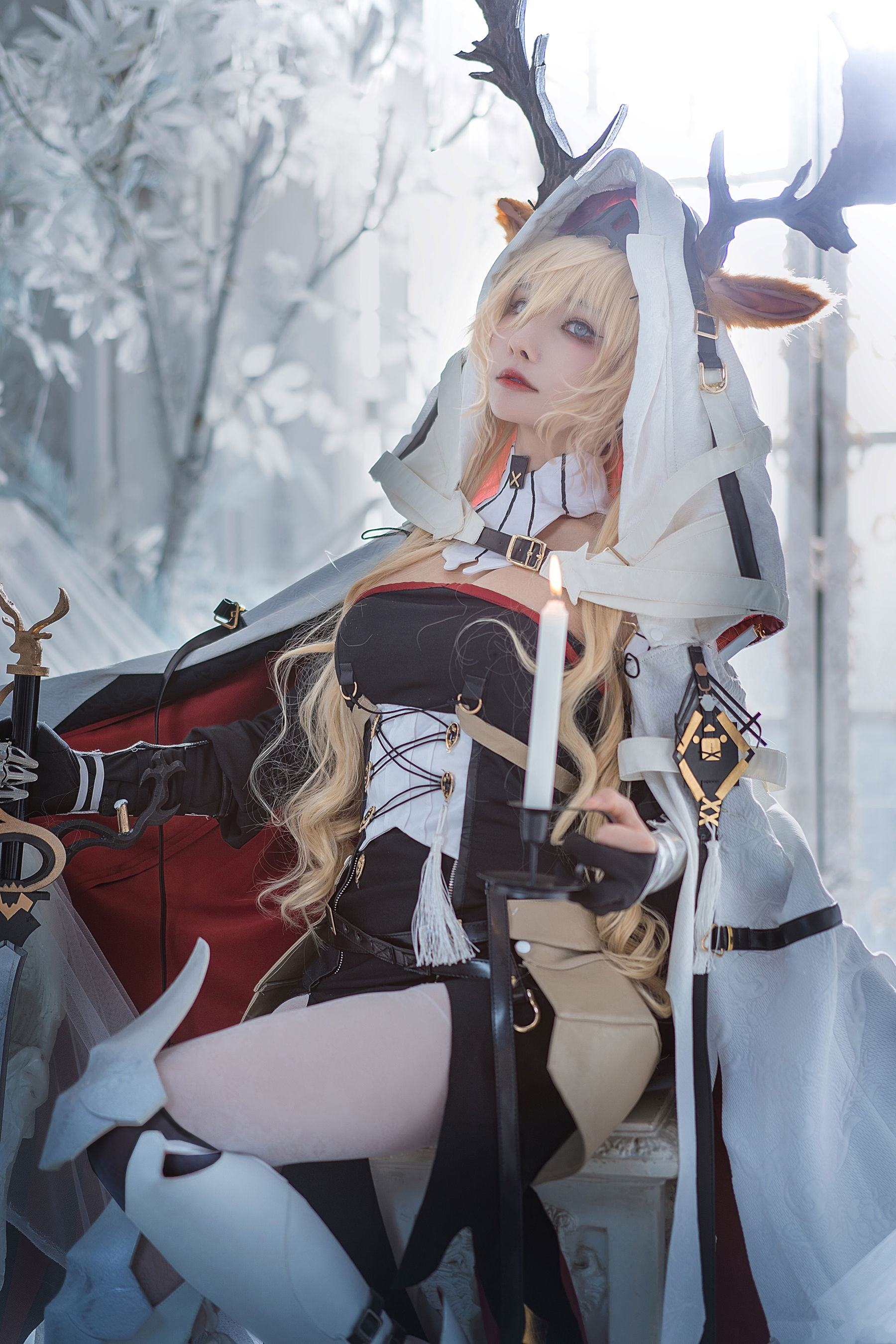 Cosplay美女 一千只猫薄禾 - 烛骑士 薇薇安娜/(12P)