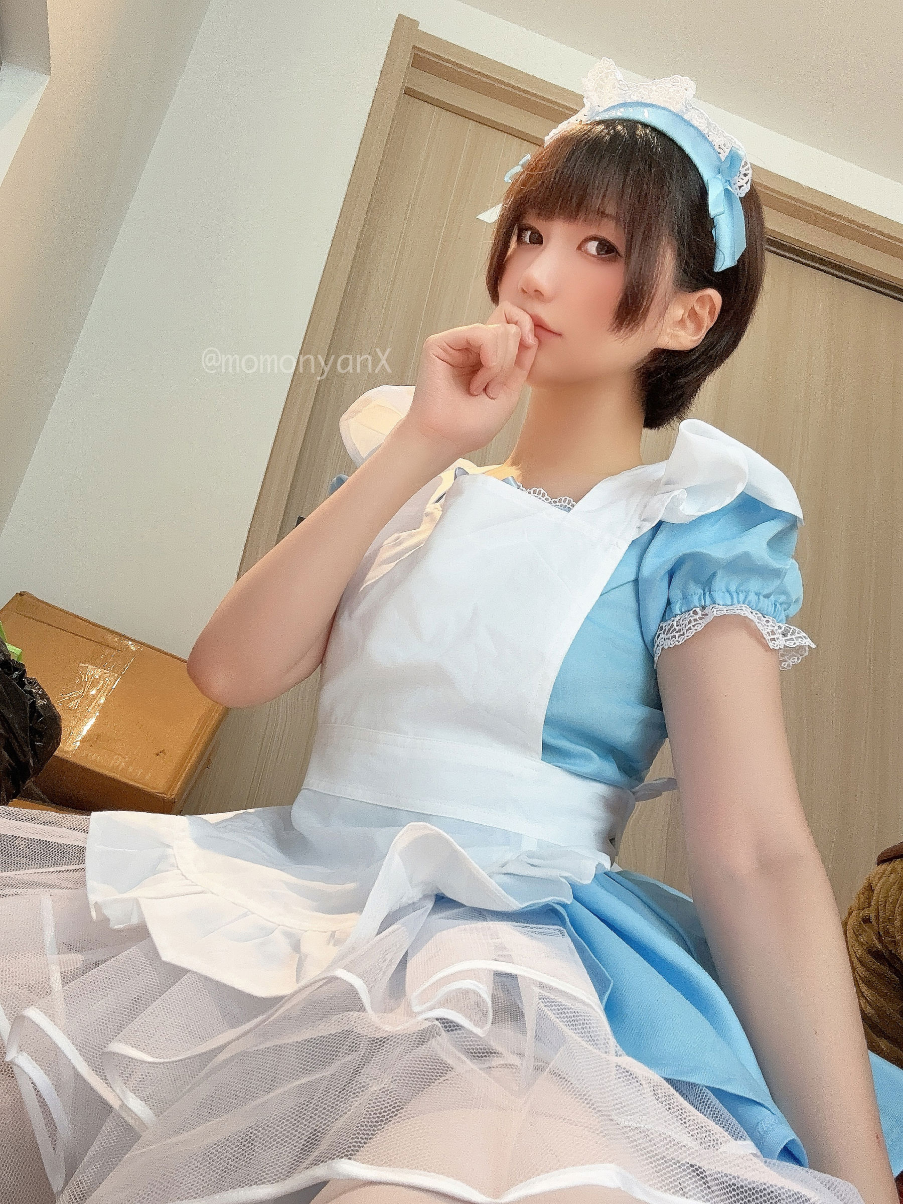 NAGISA魔物喵 [fantia] ゴミ屋敷掃除してるメイドさん/(65P)