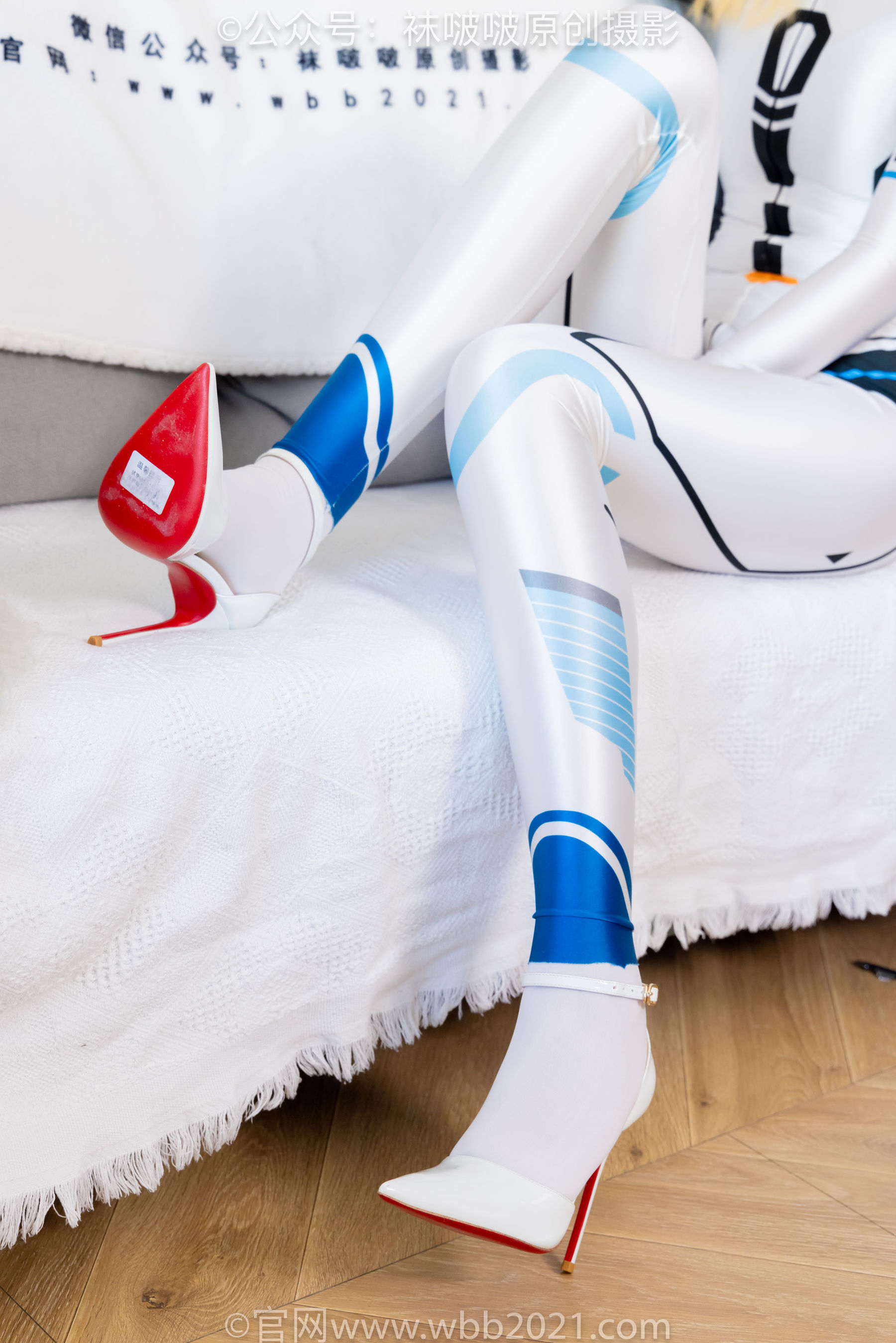 BoBoSocks袜啵啵 No.568 小甜豆 - 连体服、高跟鞋、厚白丝/(148P)