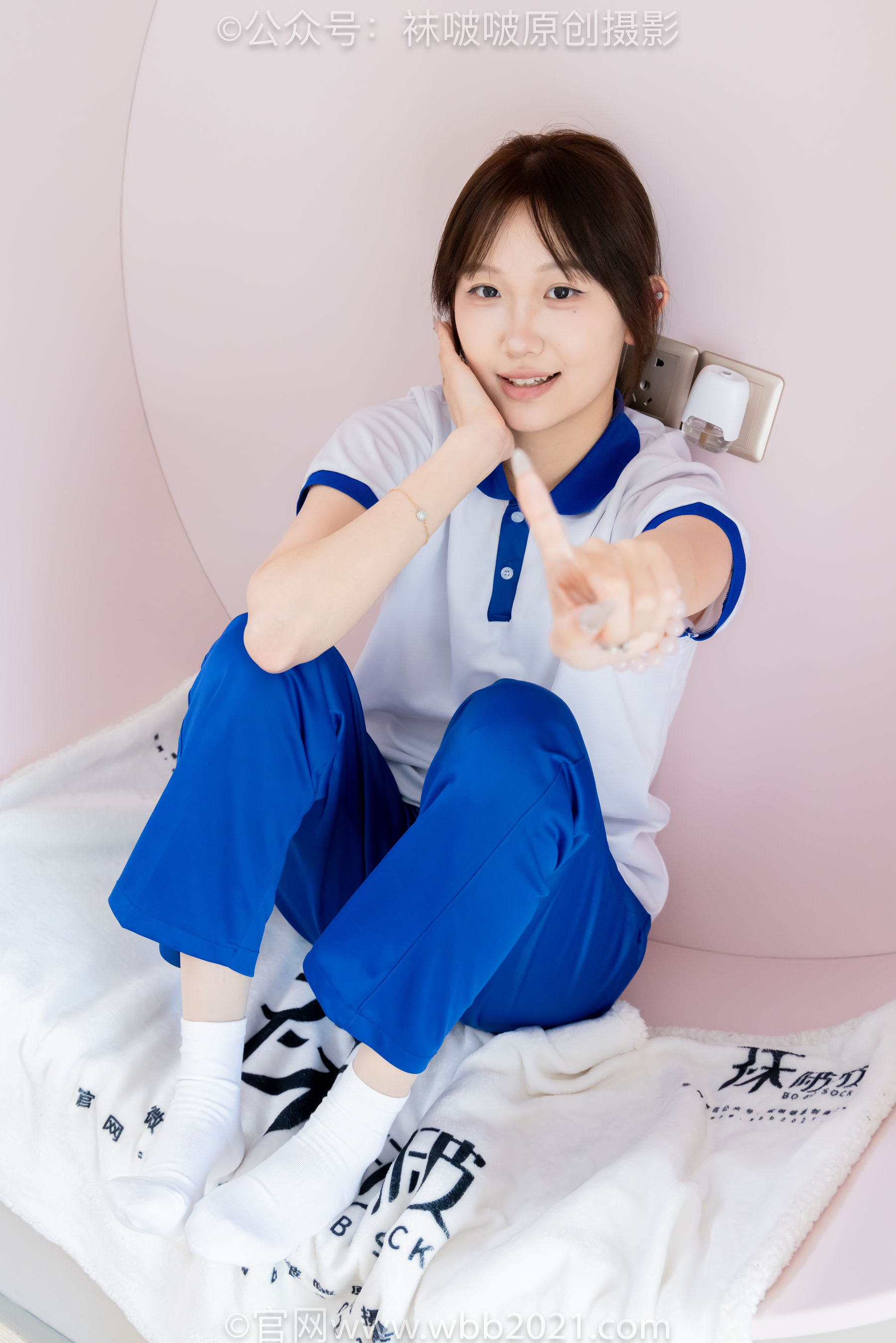 BoBoSocks袜啵啵 No.569 香菜 - 校服、板鞋、白棉袜、薄肉丝/(157P)