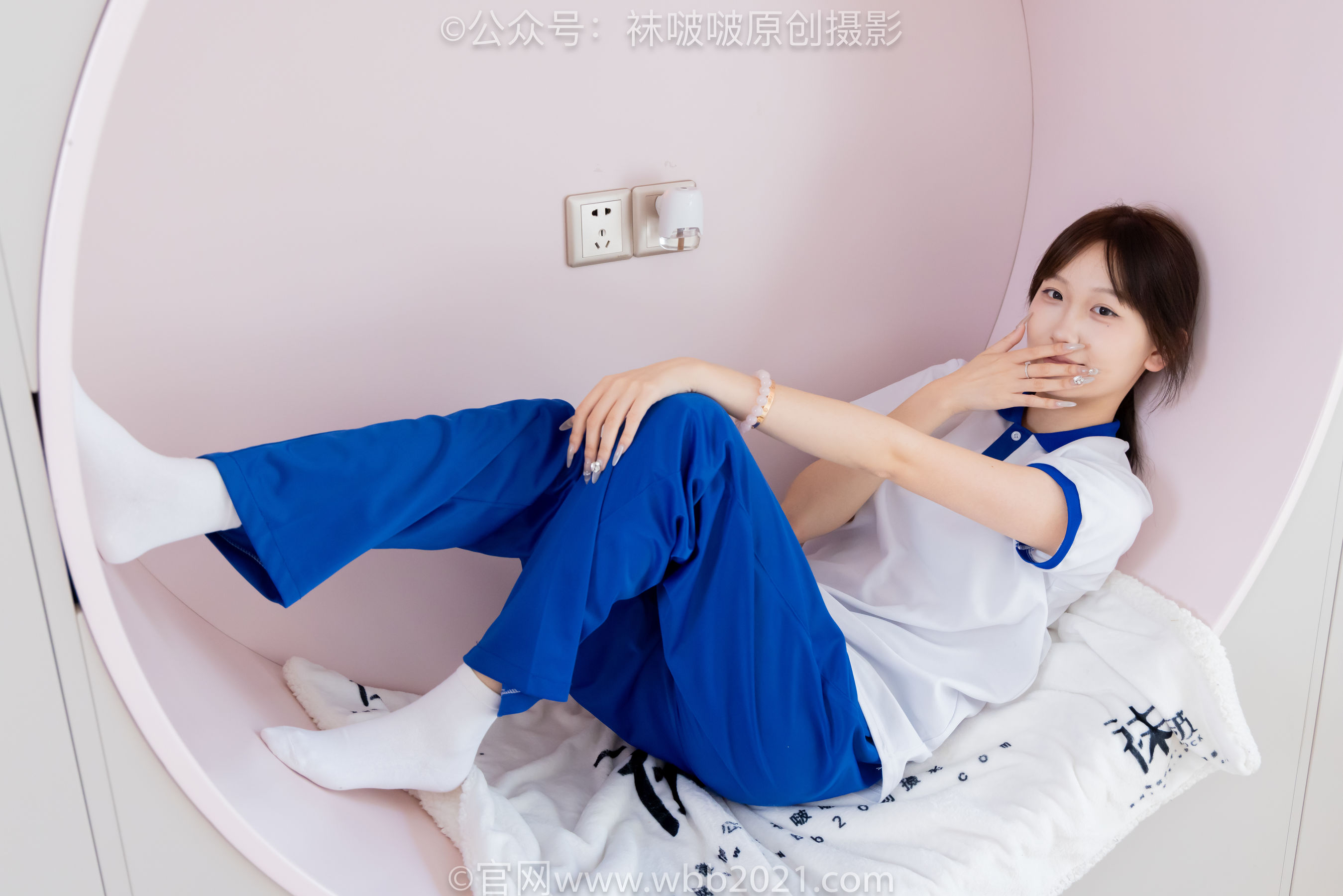 BoBoSocks袜啵啵 No.569 香菜 - 校服、板鞋、白棉袜、薄肉丝/(157P)