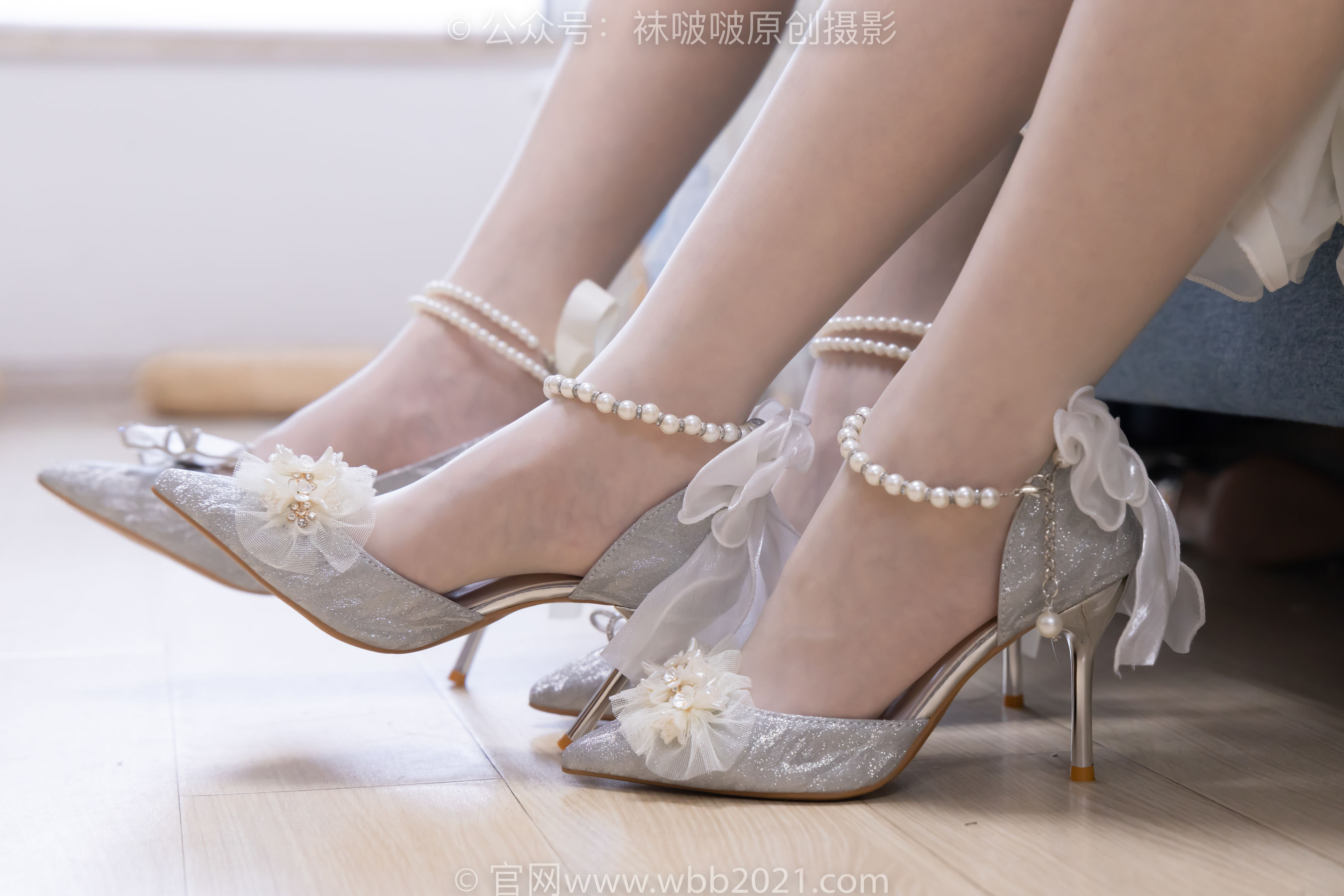 BoBoSocks袜啵啵 No.563 小甜豆&甜甜圈 - 高跟鞋、油亮白丝、裸足/(215P)