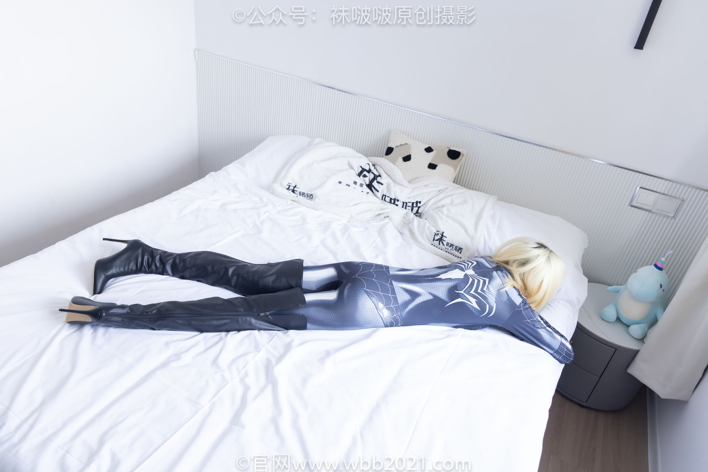 BoBoSocks袜啵啵 No.572 小甜豆 - 连体服、长靴、薄黑丝/(181P)