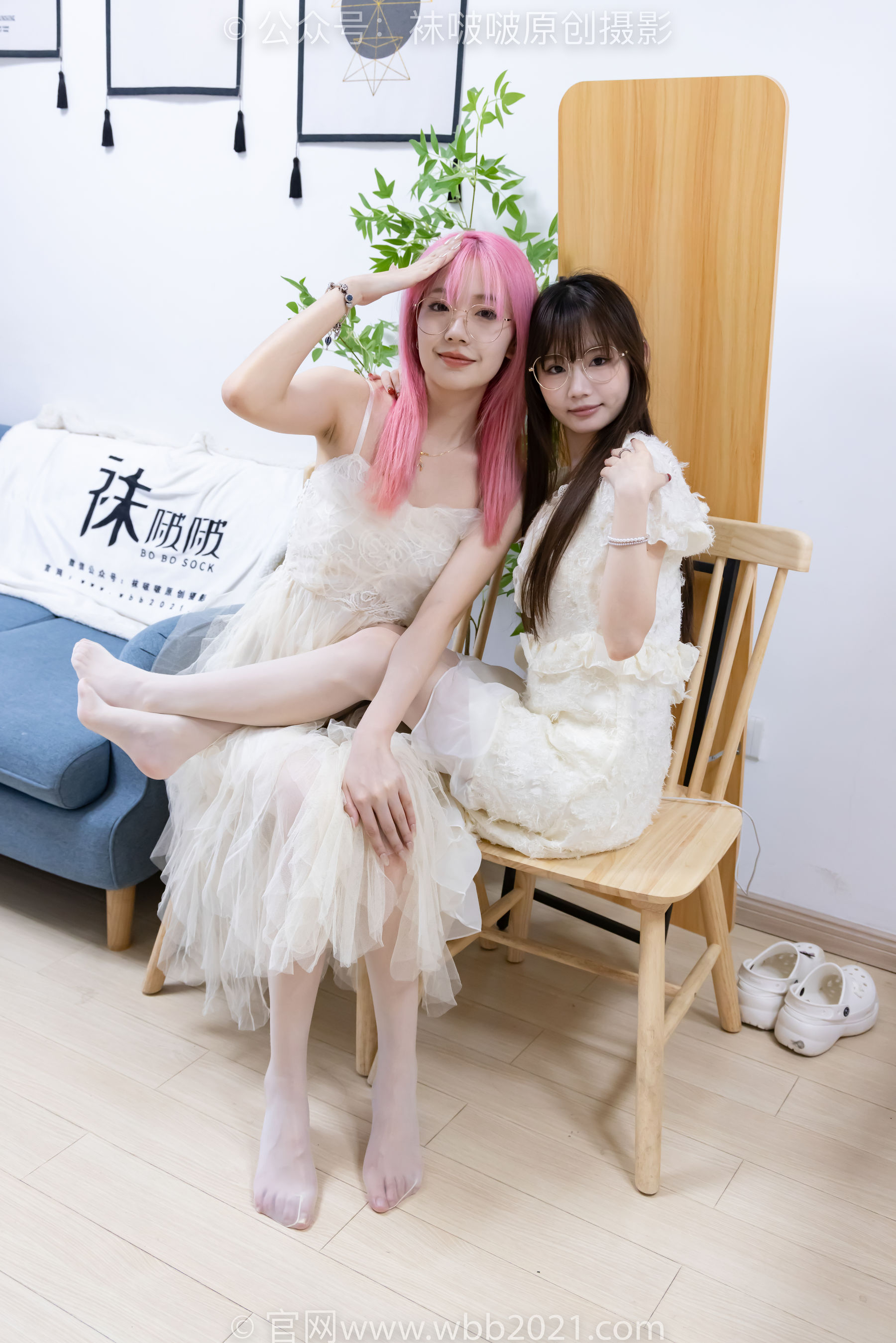 BoBoSocks袜啵啵 No.563 小甜豆&甜甜圈 - 高跟鞋、油亮白丝、裸足/(215P)