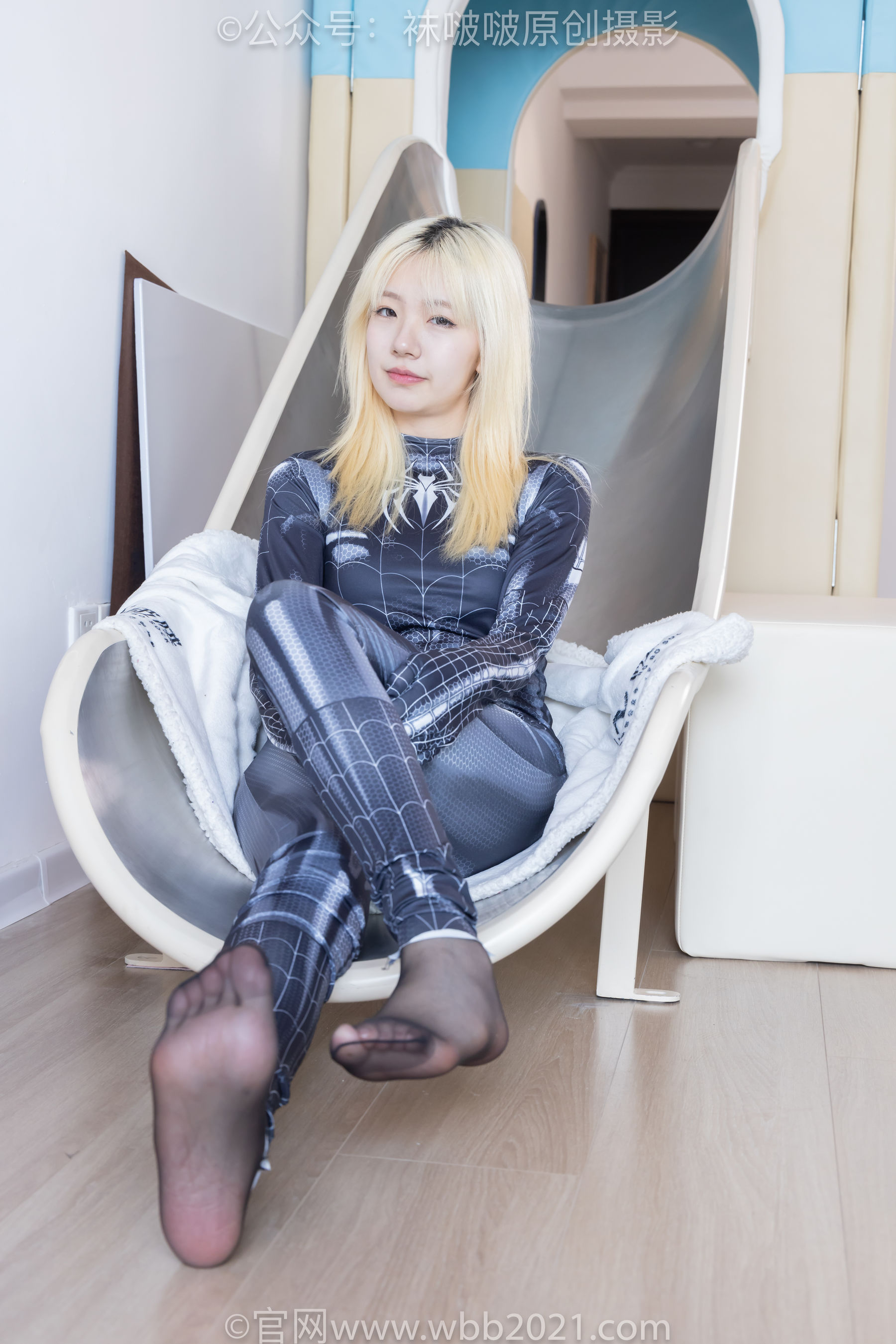 BoBoSocks袜啵啵 No.572 小甜豆 - 连体服、长靴、薄黑丝/(181P)