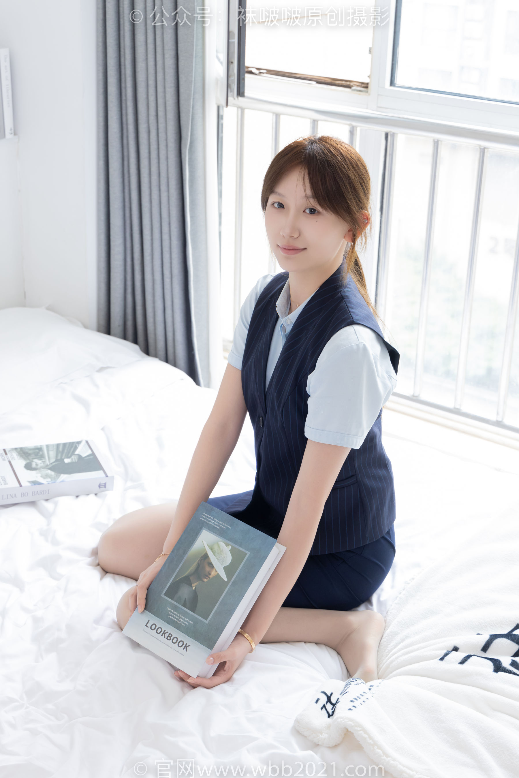 BoBoSocks袜啵啵 No.575 香菜 - 平底鞋、薄灰丝、银行制服/(176P)