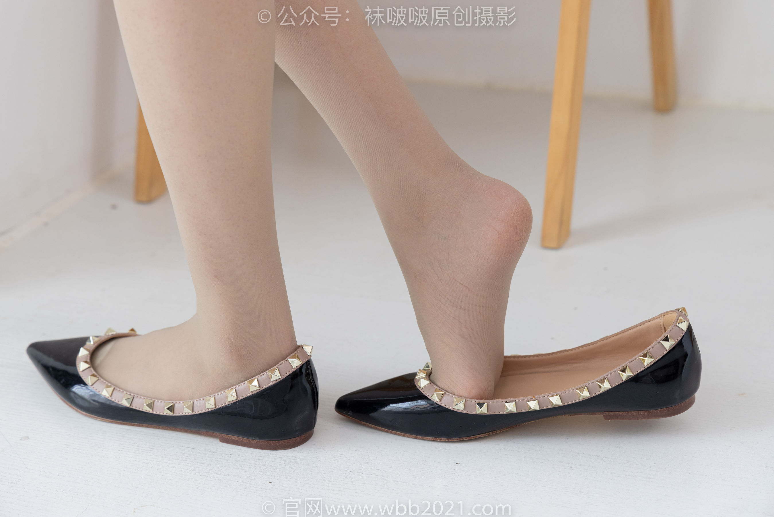 BoBoSocks袜啵啵 No.575 香菜 - 平底鞋、薄灰丝、银行制服/(176P)