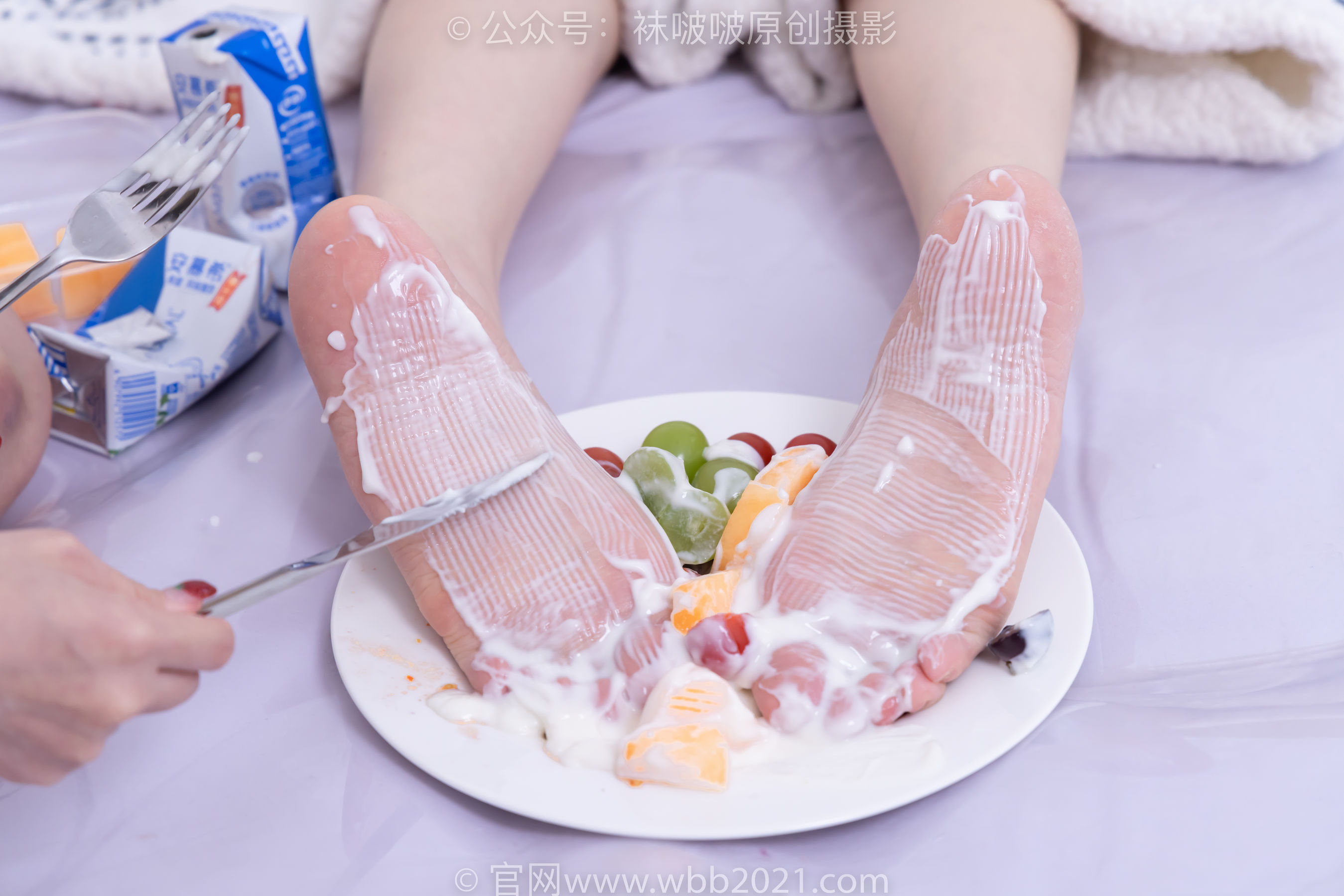 BoBoSocks袜啵啵 No.563 小甜豆&甜甜圈 - 高跟鞋、油亮白丝、裸足/(215P)