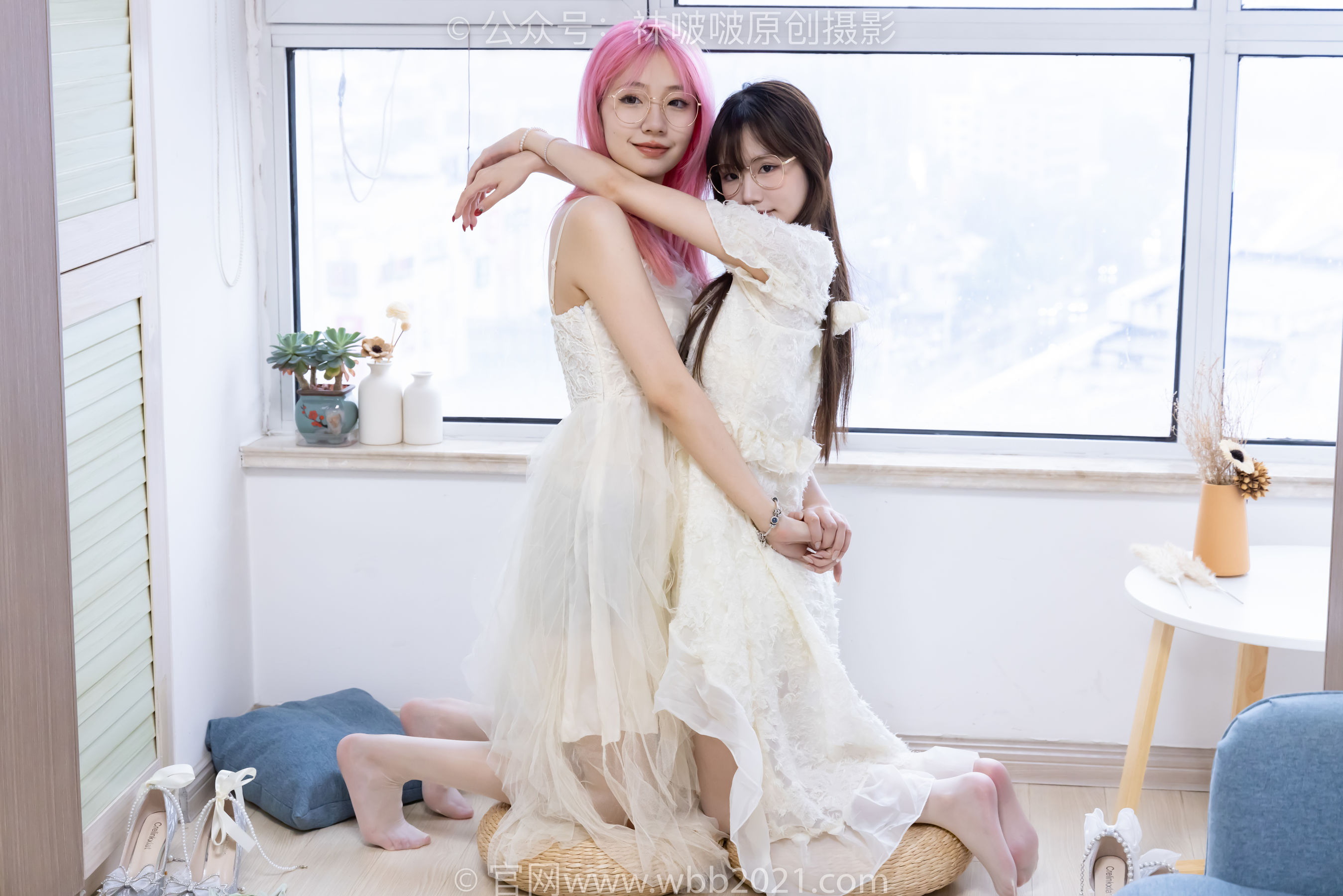 BoBoSocks袜啵啵 No.563 小甜豆&甜甜圈 - 高跟鞋、油亮白丝、裸足/(215P)