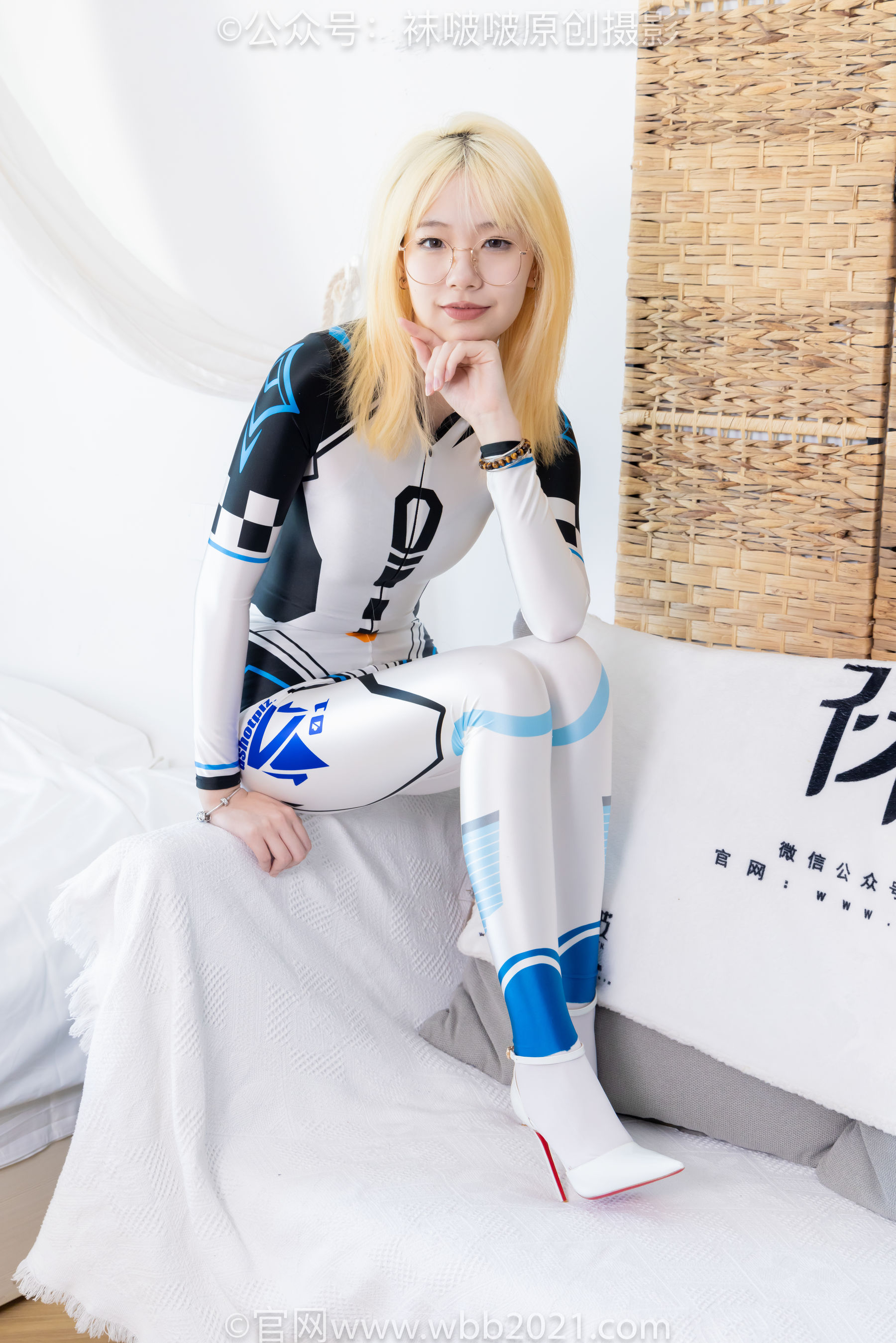 BoBoSocks袜啵啵 No.568 小甜豆 - 连体服、高跟鞋、厚白丝/(148P)