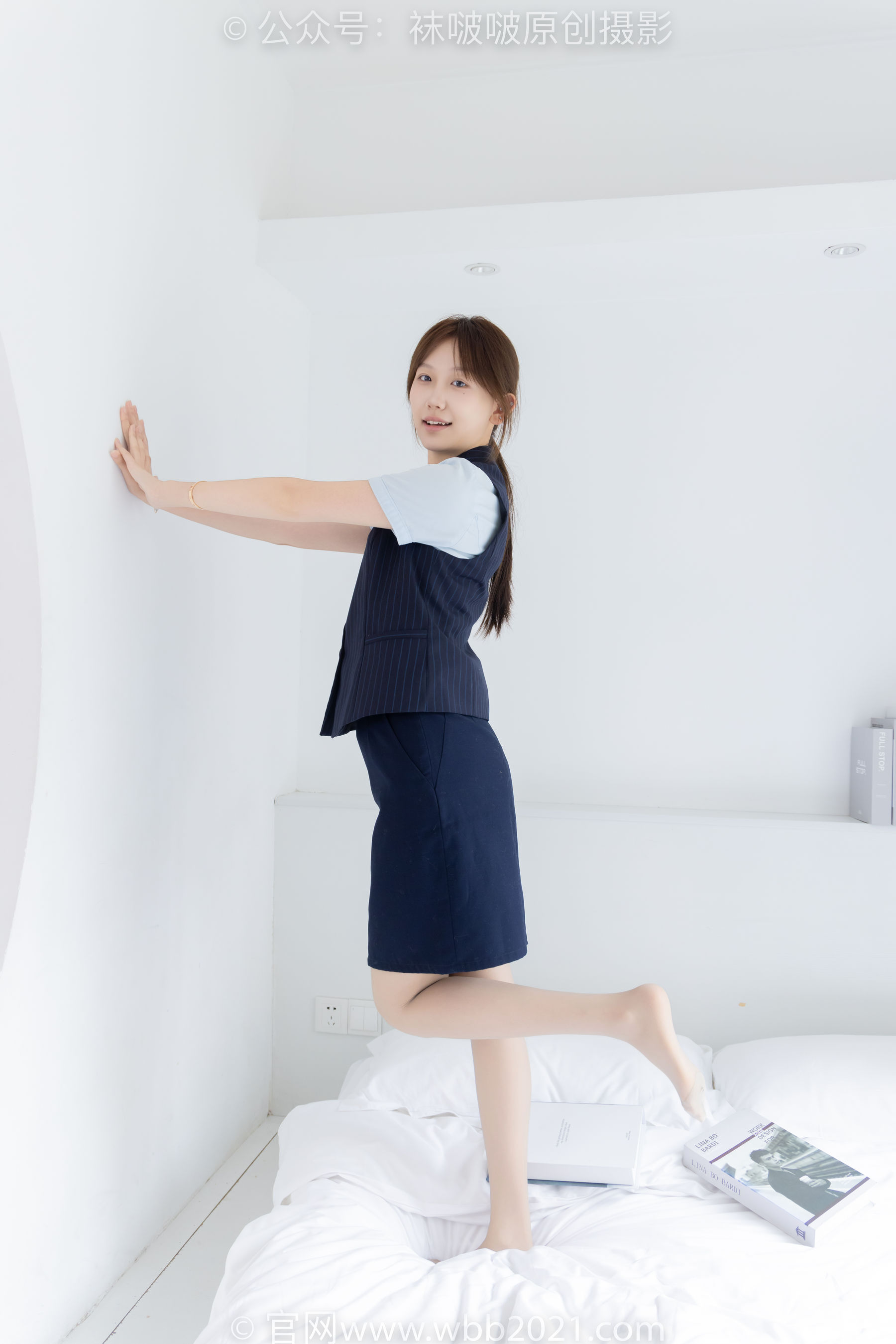 BoBoSocks袜啵啵 No.575 香菜 - 平底鞋、薄灰丝、银行制服/(176P)