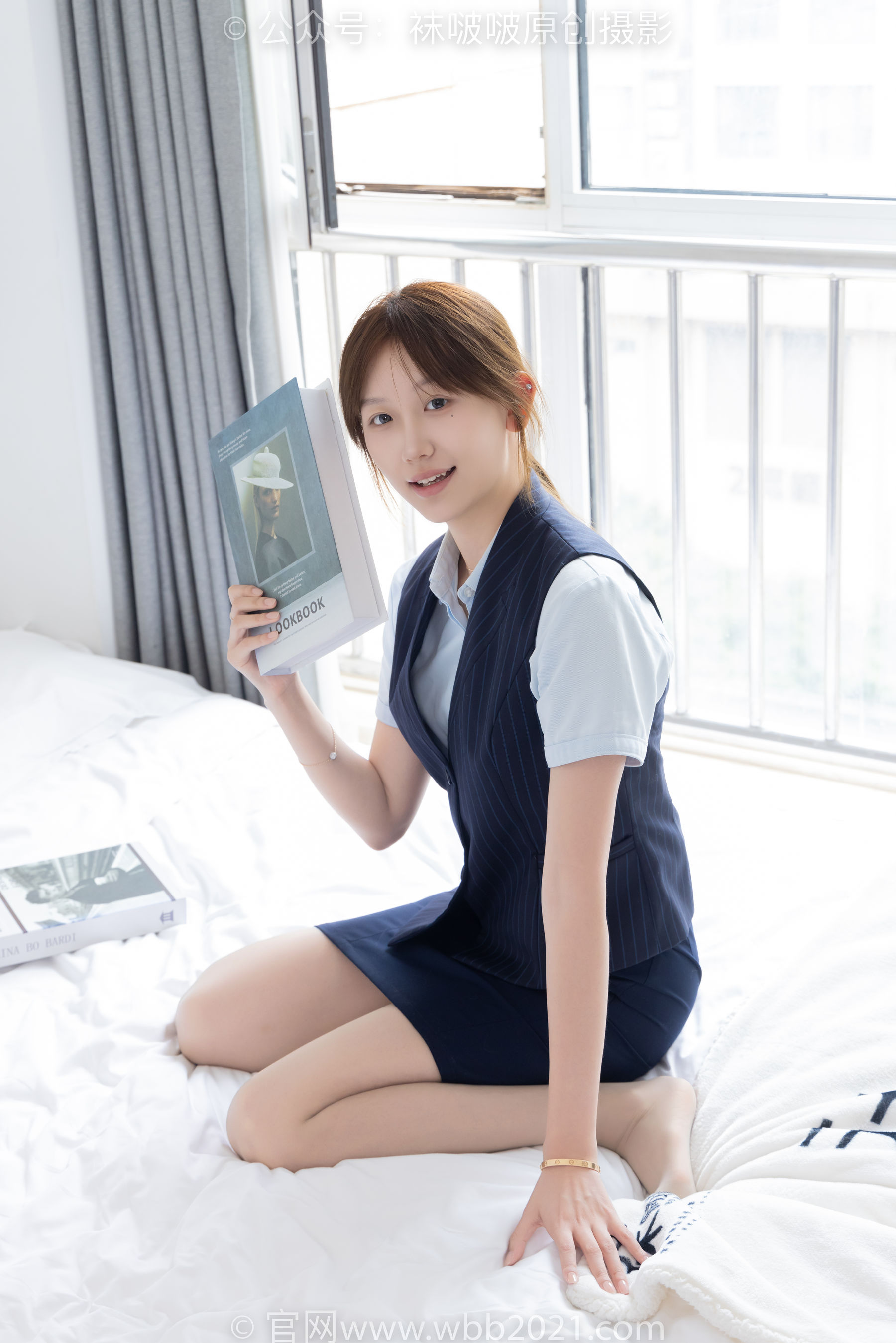 BoBoSocks袜啵啵 No.575 香菜 - 平底鞋、薄灰丝、银行制服/(176P)