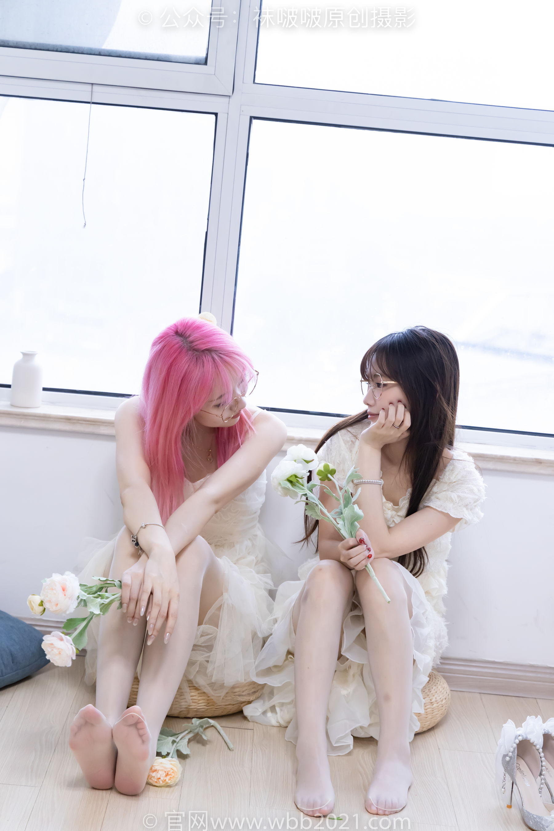 BoBoSocks袜啵啵 No.563 小甜豆&甜甜圈 - 高跟鞋、油亮白丝、裸足/(215P)