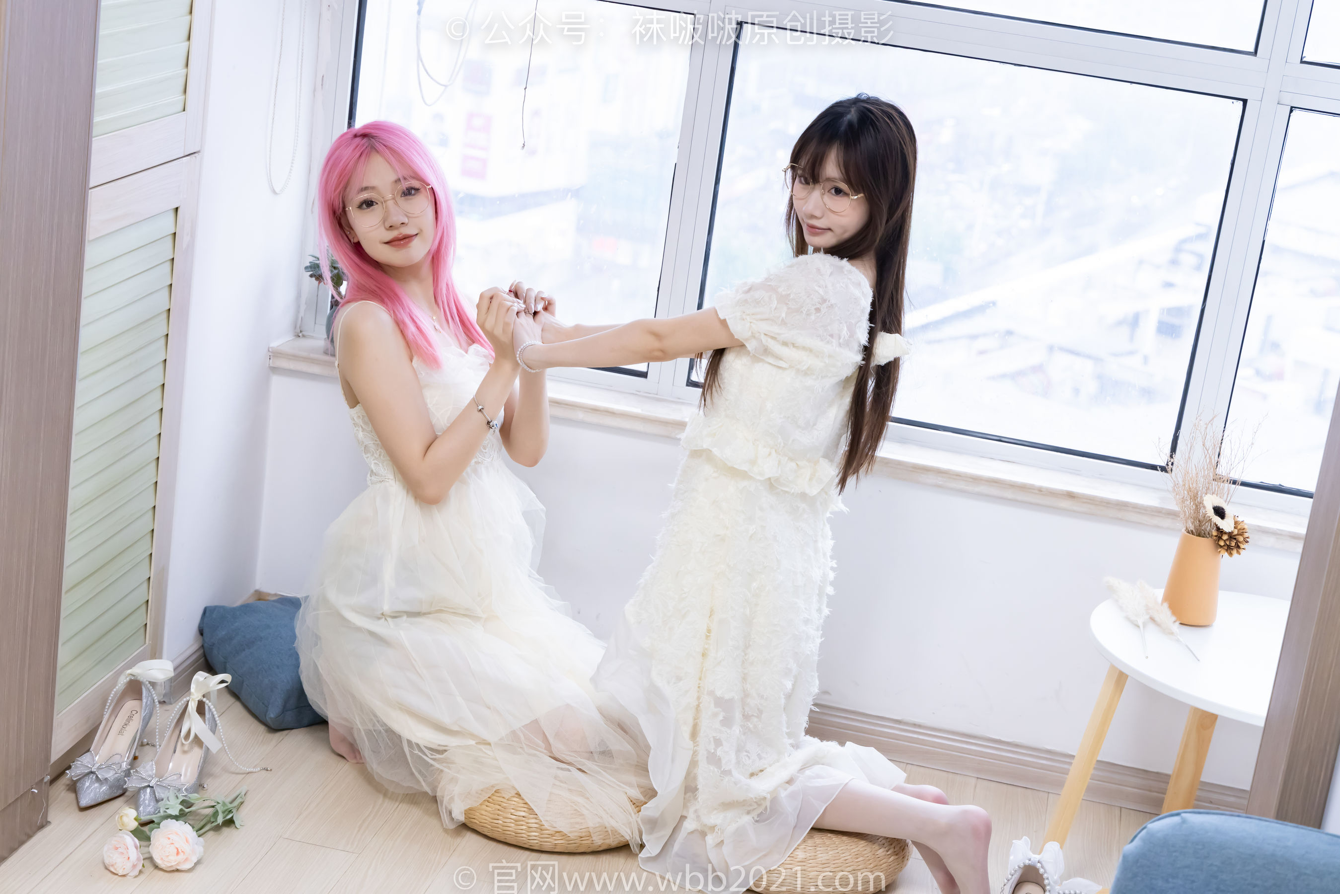 BoBoSocks袜啵啵 No.563 小甜豆&甜甜圈 - 高跟鞋、油亮白丝、裸足/(215P)