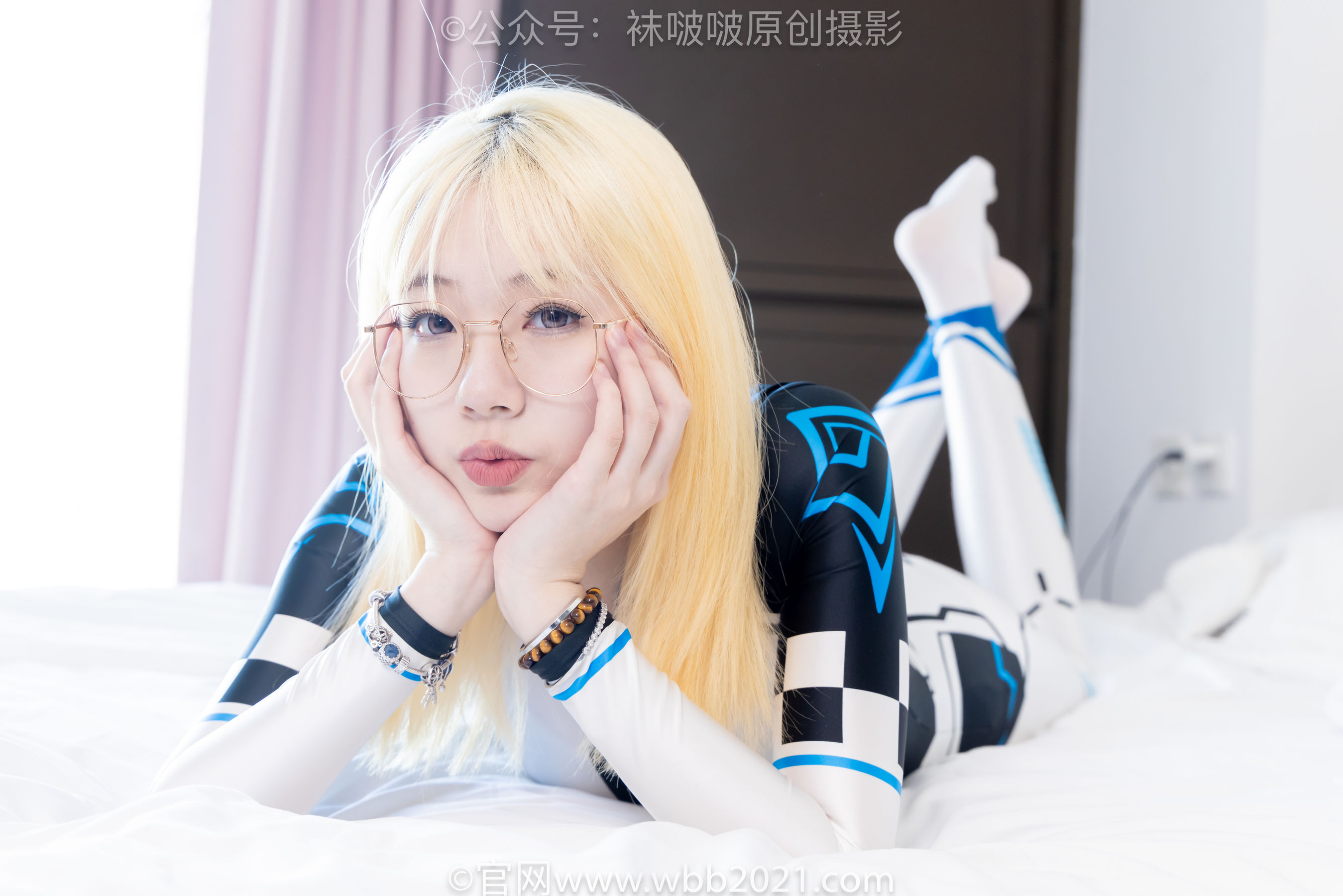 BoBoSocks袜啵啵 No.568 小甜豆 - 连体服、高跟鞋、厚白丝/(148P)