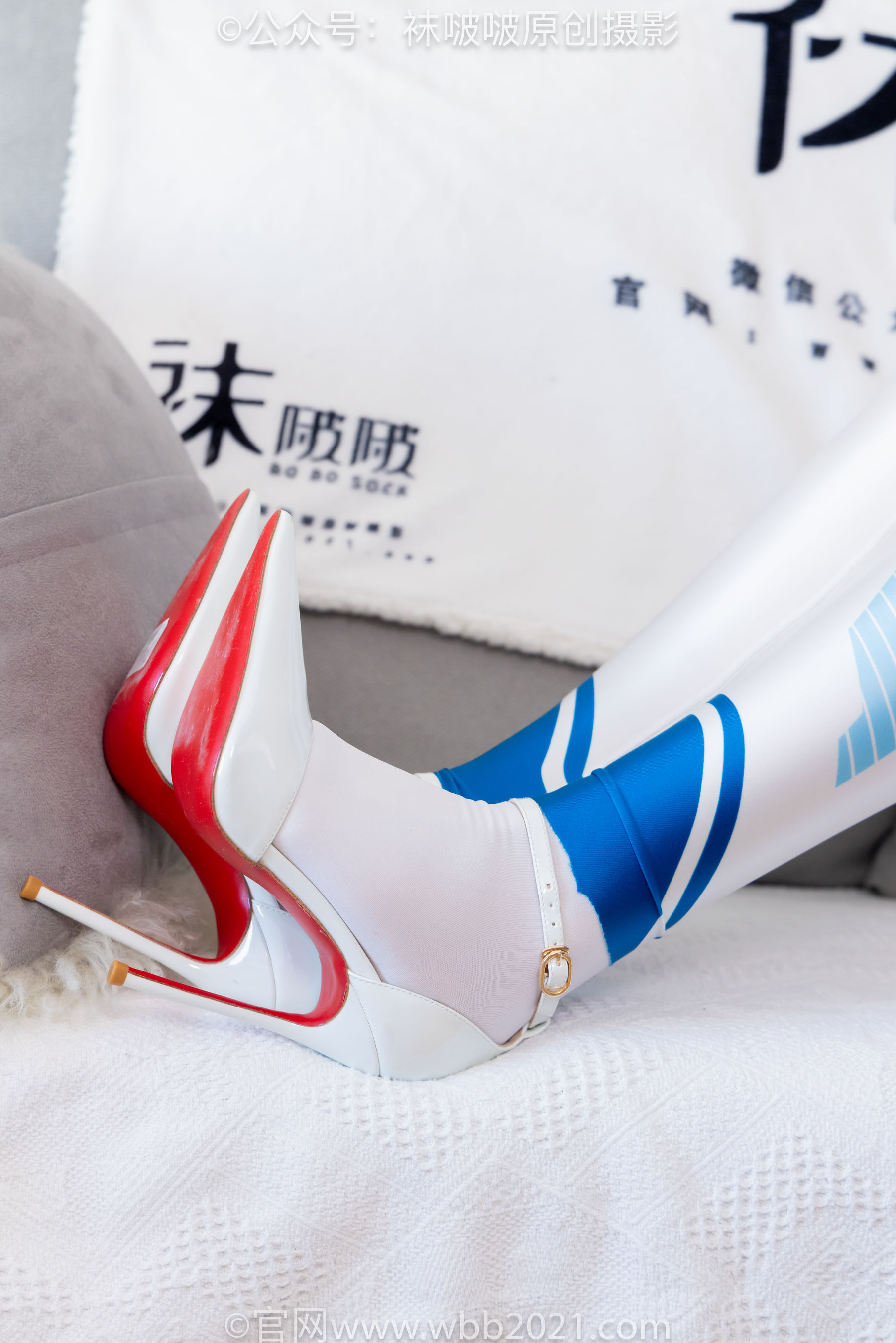 BoBoSocks袜啵啵 No.568 小甜豆 - 连体服、高跟鞋、厚白丝/(148P)