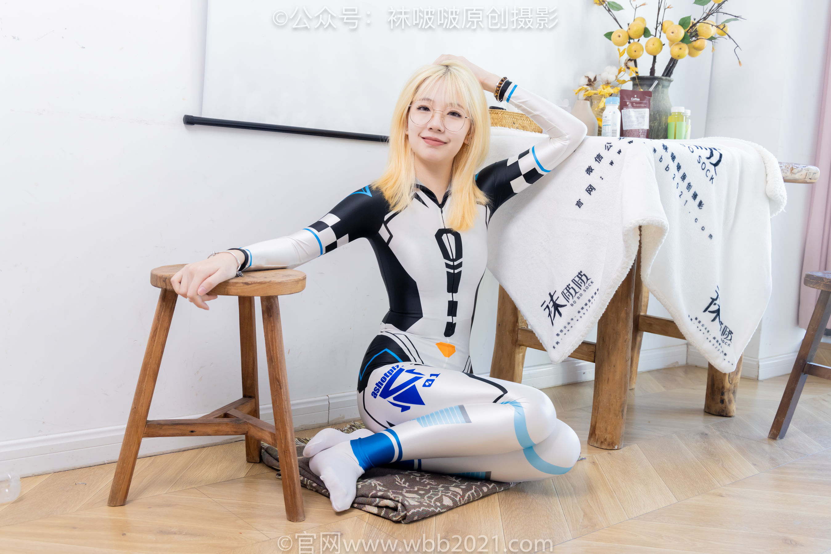 BoBoSocks袜啵啵 No.568 小甜豆 - 连体服、高跟鞋、厚白丝/(148P)