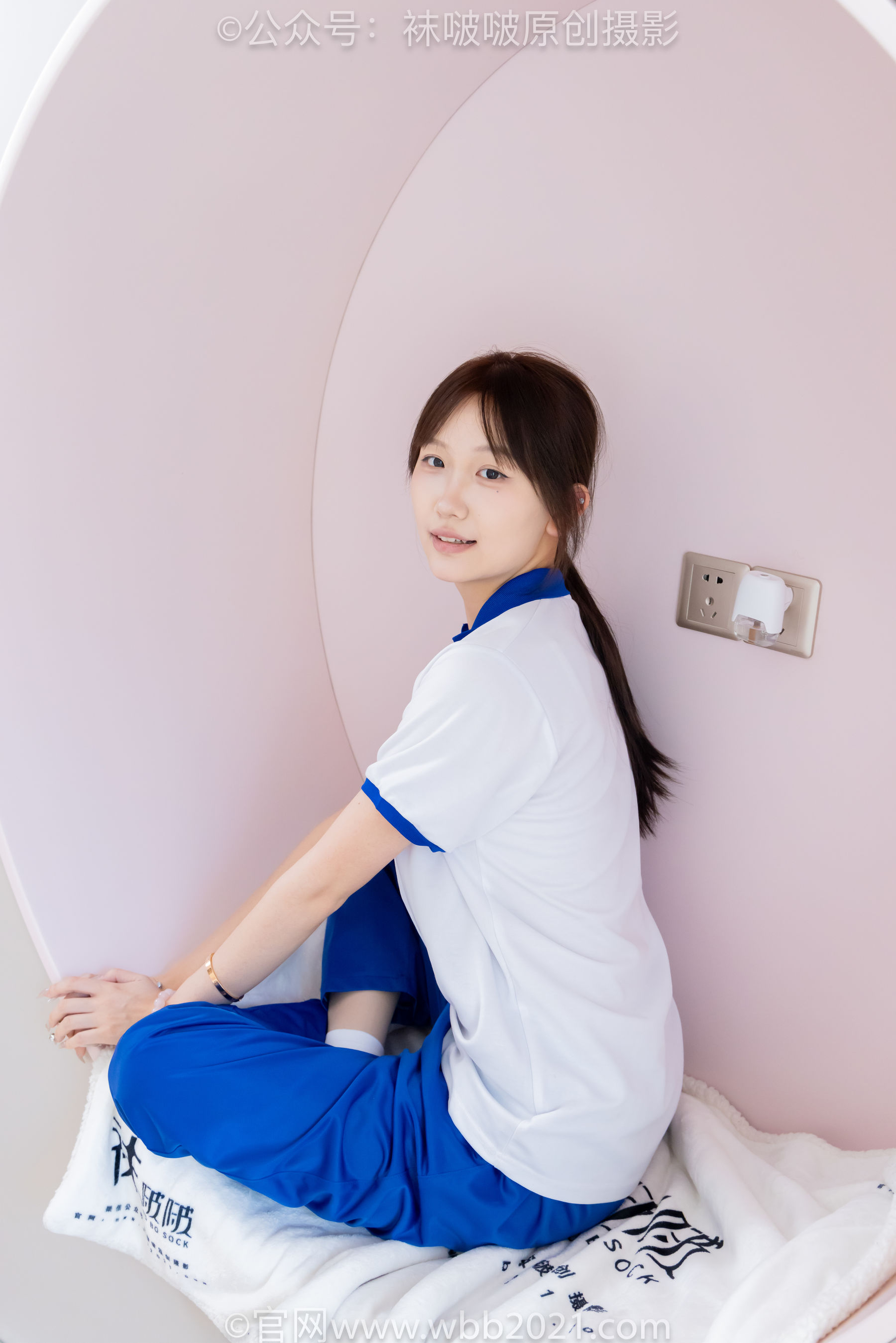 BoBoSocks袜啵啵 No.569 香菜 - 校服、板鞋、白棉袜、薄肉丝/(157P)