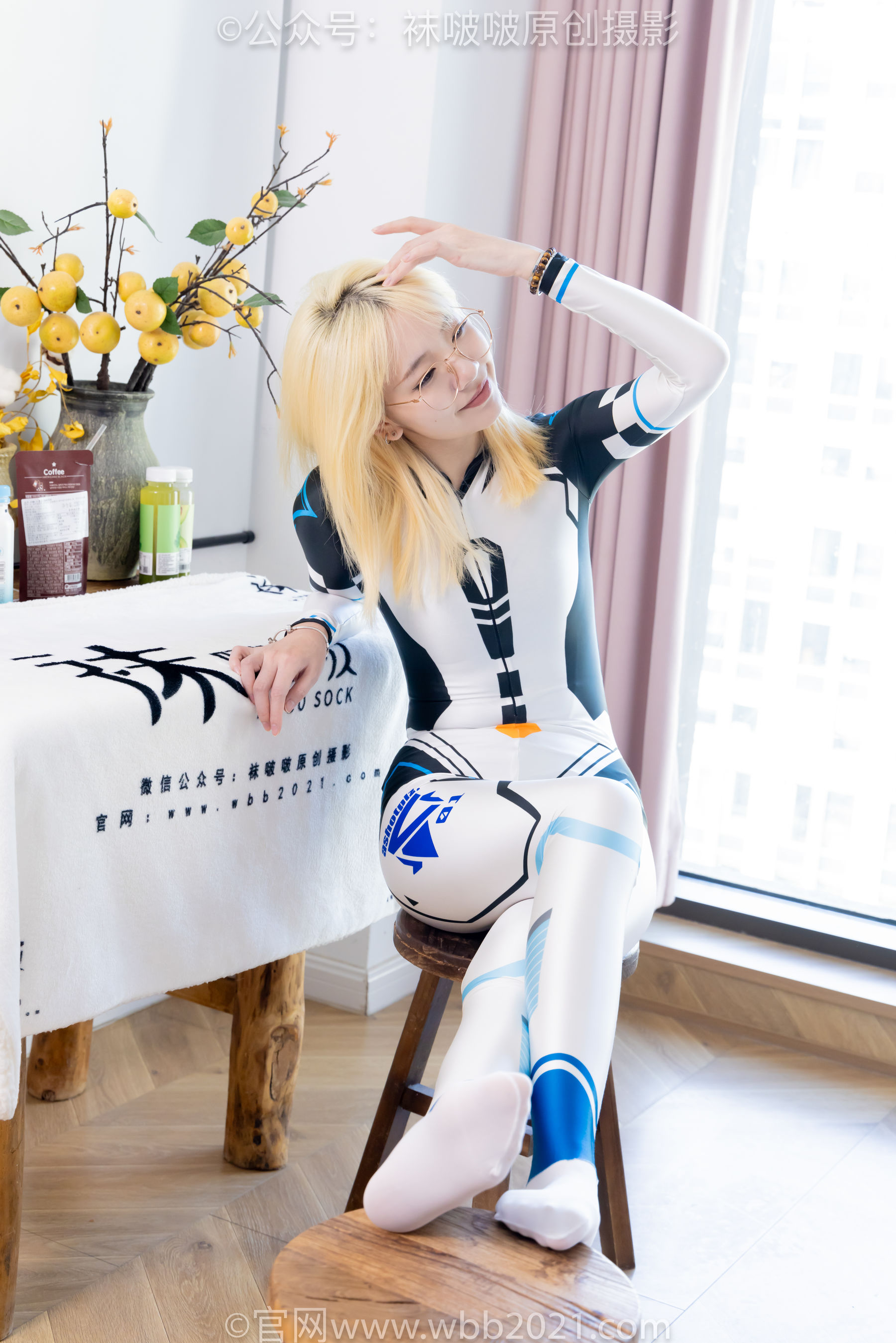 BoBoSocks袜啵啵 No.568 小甜豆 - 连体服、高跟鞋、厚白丝/(148P)