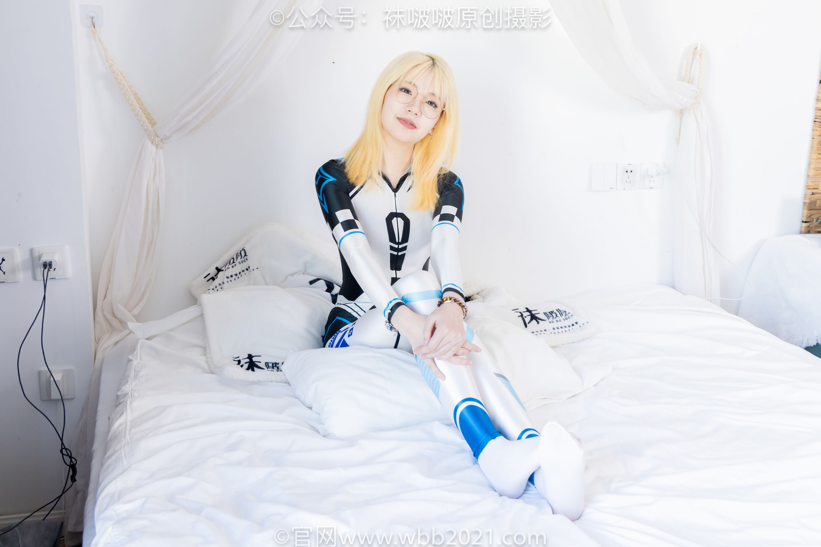 BoBoSocks袜啵啵 No.568 小甜豆 - 连体服、高跟鞋、厚白丝/(148P)