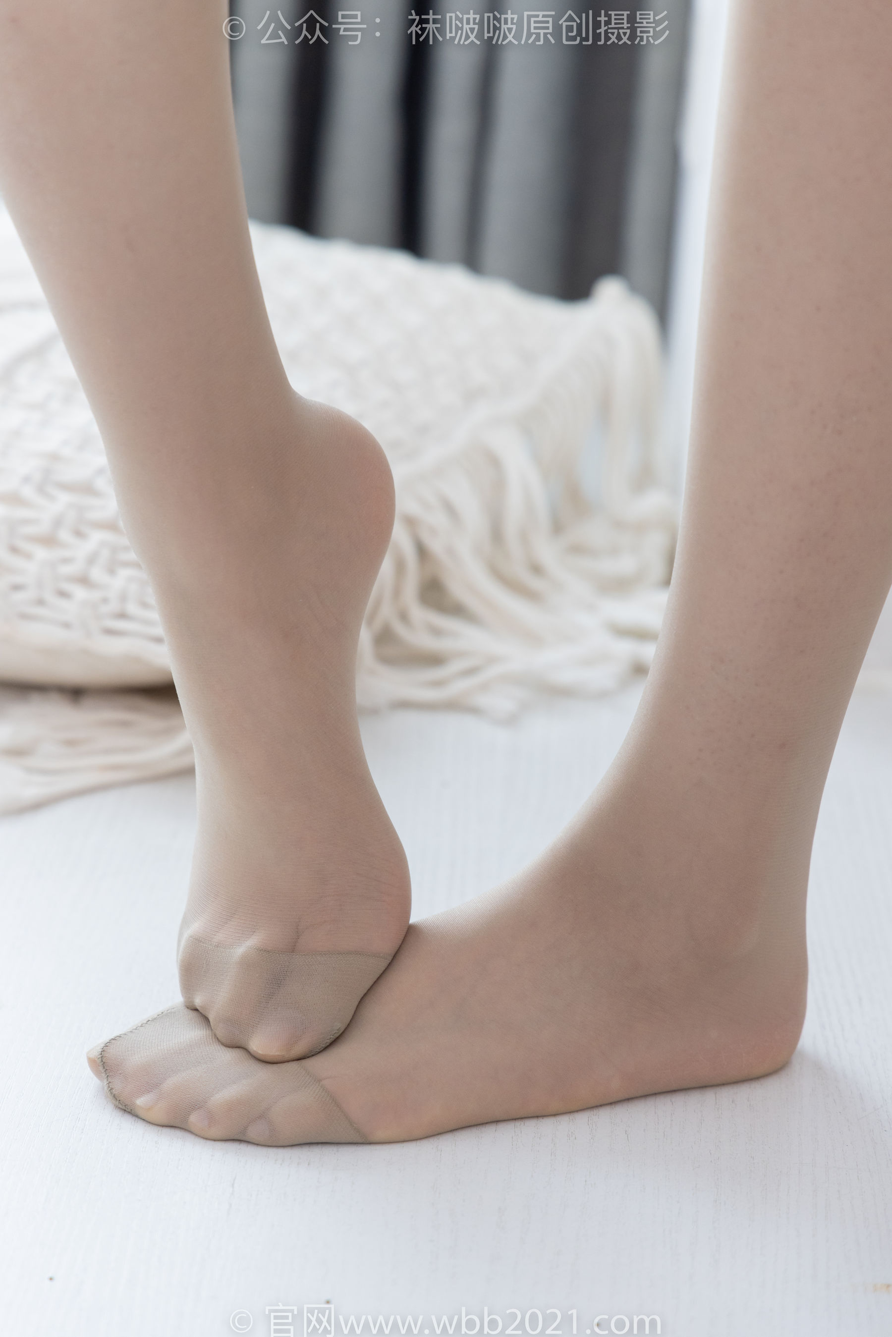 BoBoSocks袜啵啵 No.575 香菜 - 平底鞋、薄灰丝、银行制服/(176P)