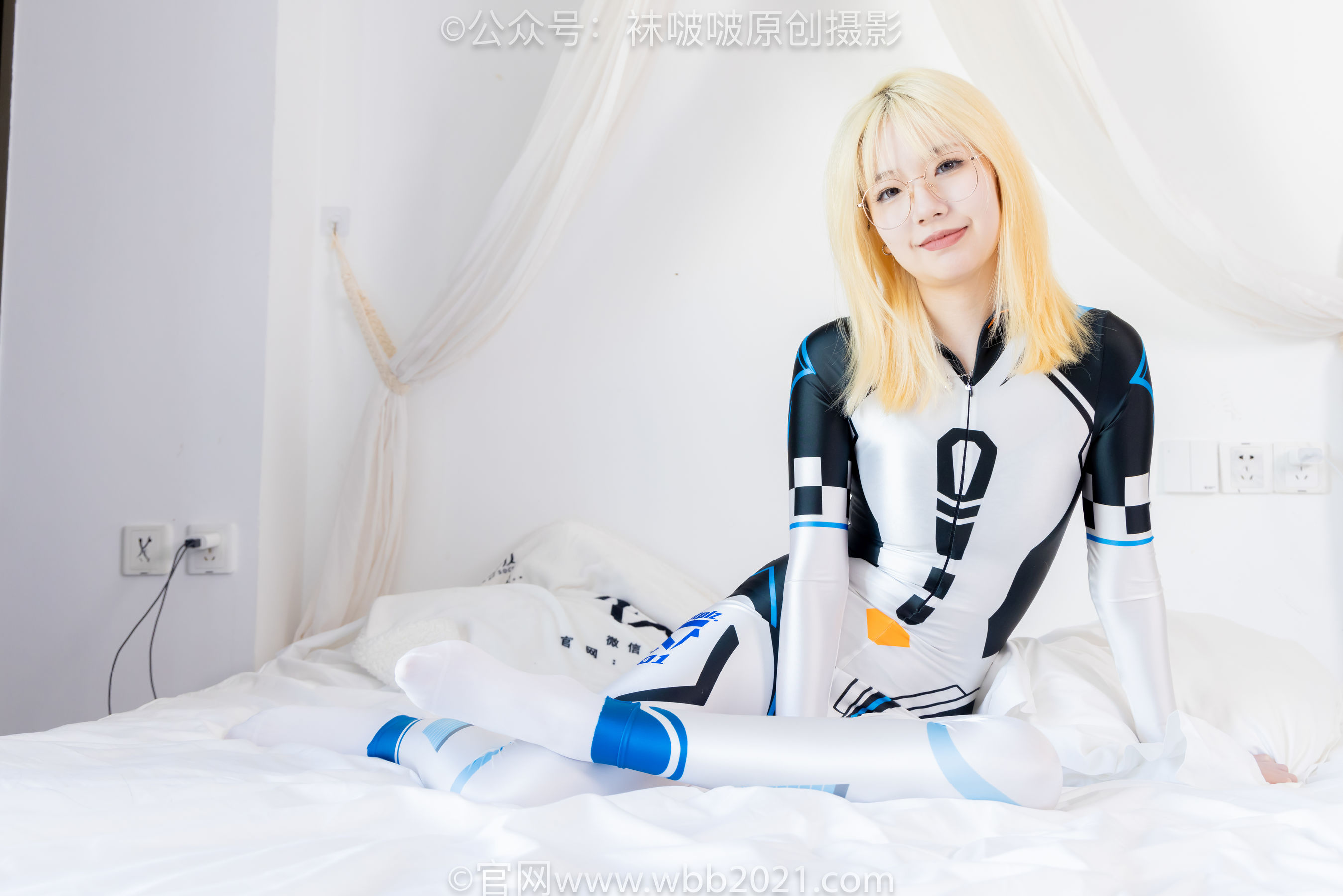 BoBoSocks袜啵啵 No.568 小甜豆 - 连体服、高跟鞋、厚白丝/(148P)