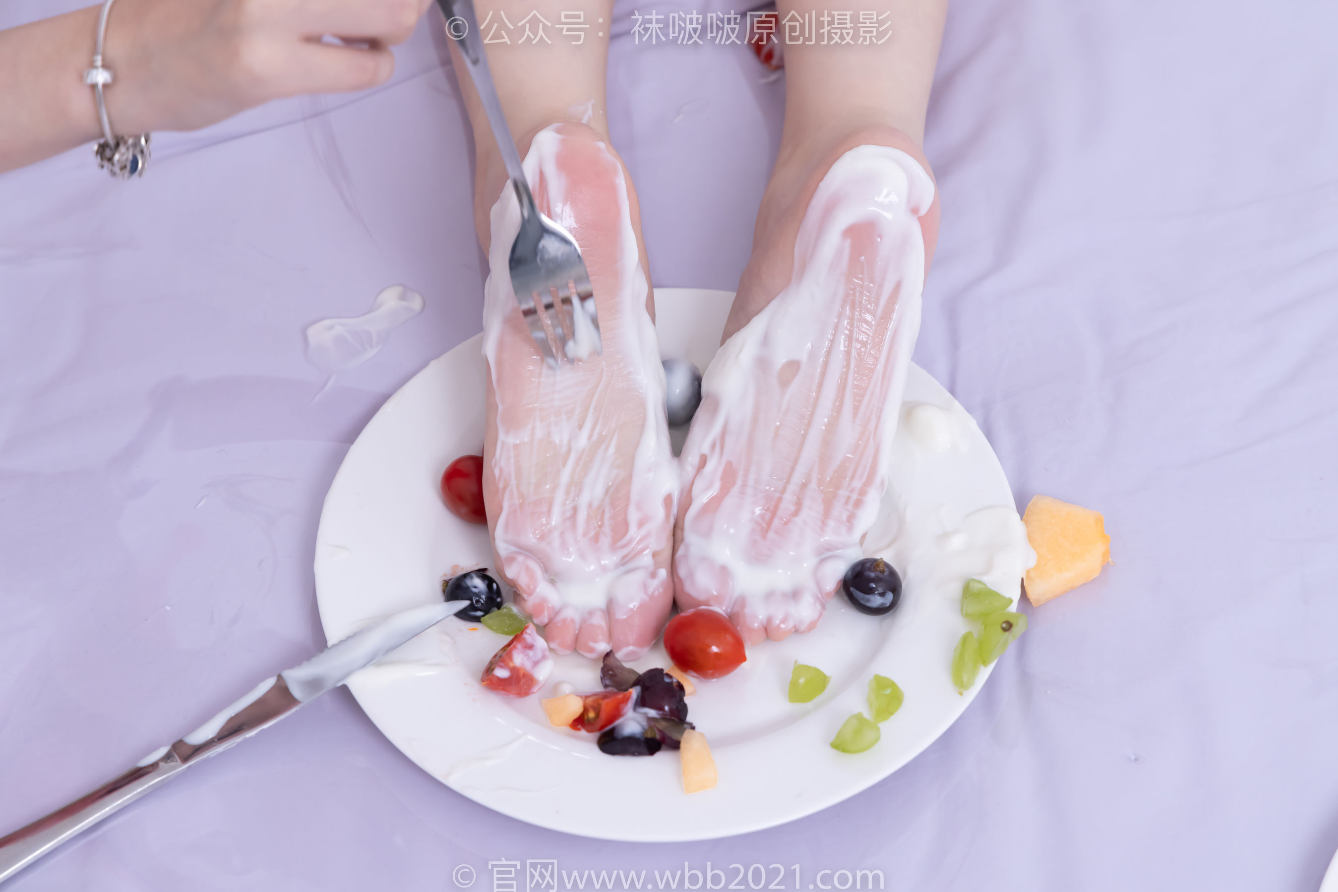 BoBoSocks袜啵啵 No.563 小甜豆&甜甜圈 - 高跟鞋、油亮白丝、裸足/(215P)