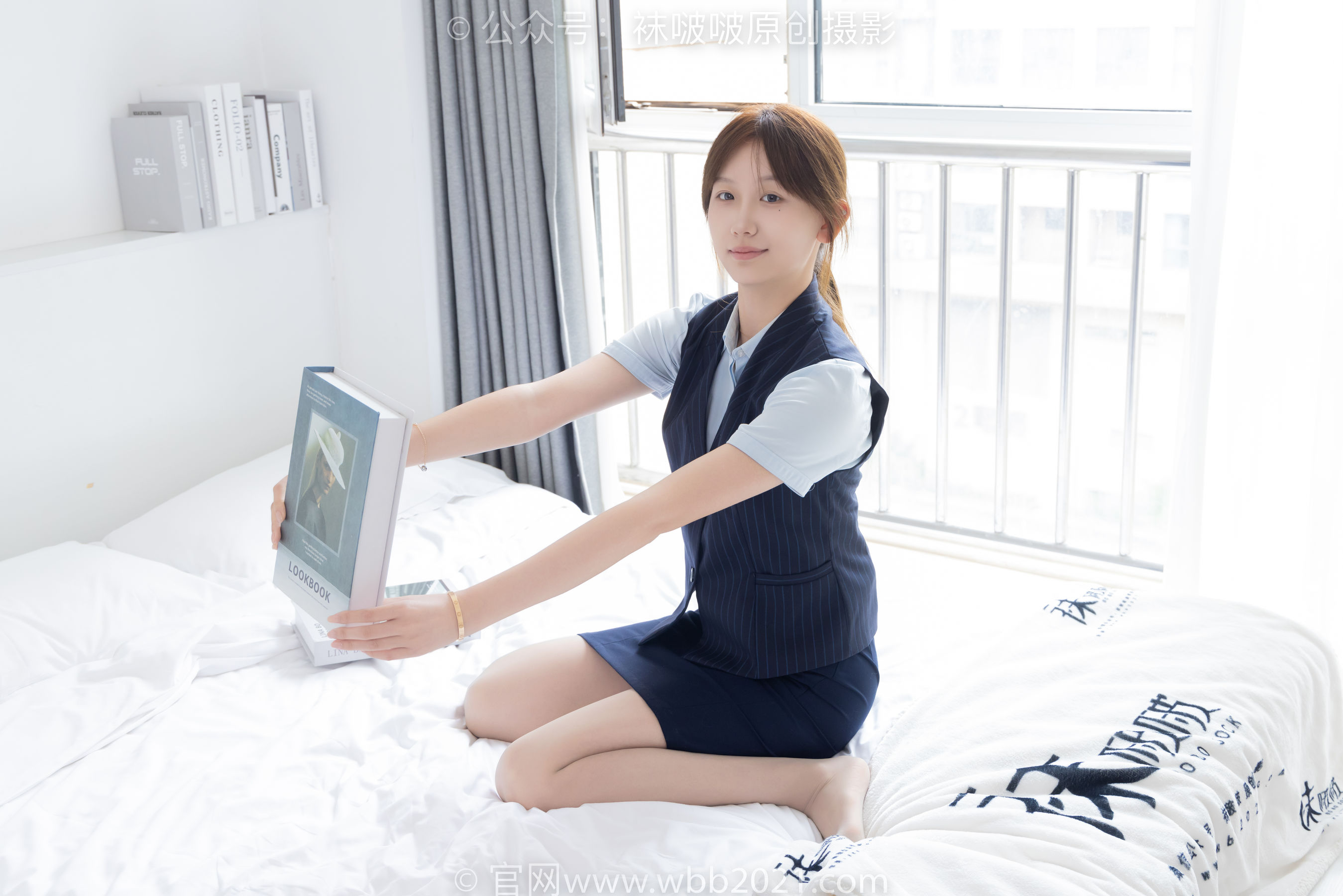 BoBoSocks袜啵啵 No.575 香菜 - 平底鞋、薄灰丝、银行制服/(176P)