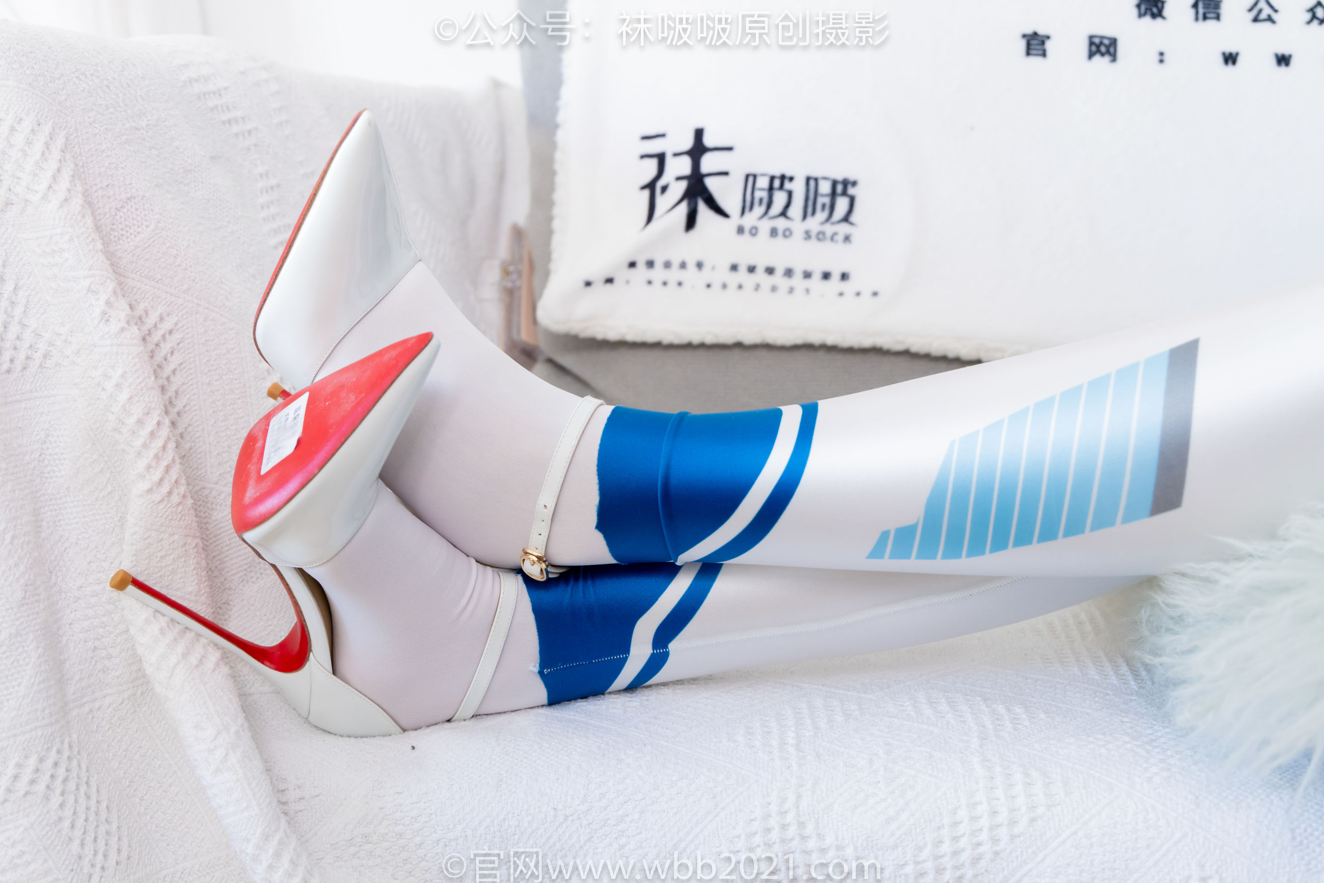 BoBoSocks袜啵啵 No.568 小甜豆 - 连体服、高跟鞋、厚白丝/(148P)