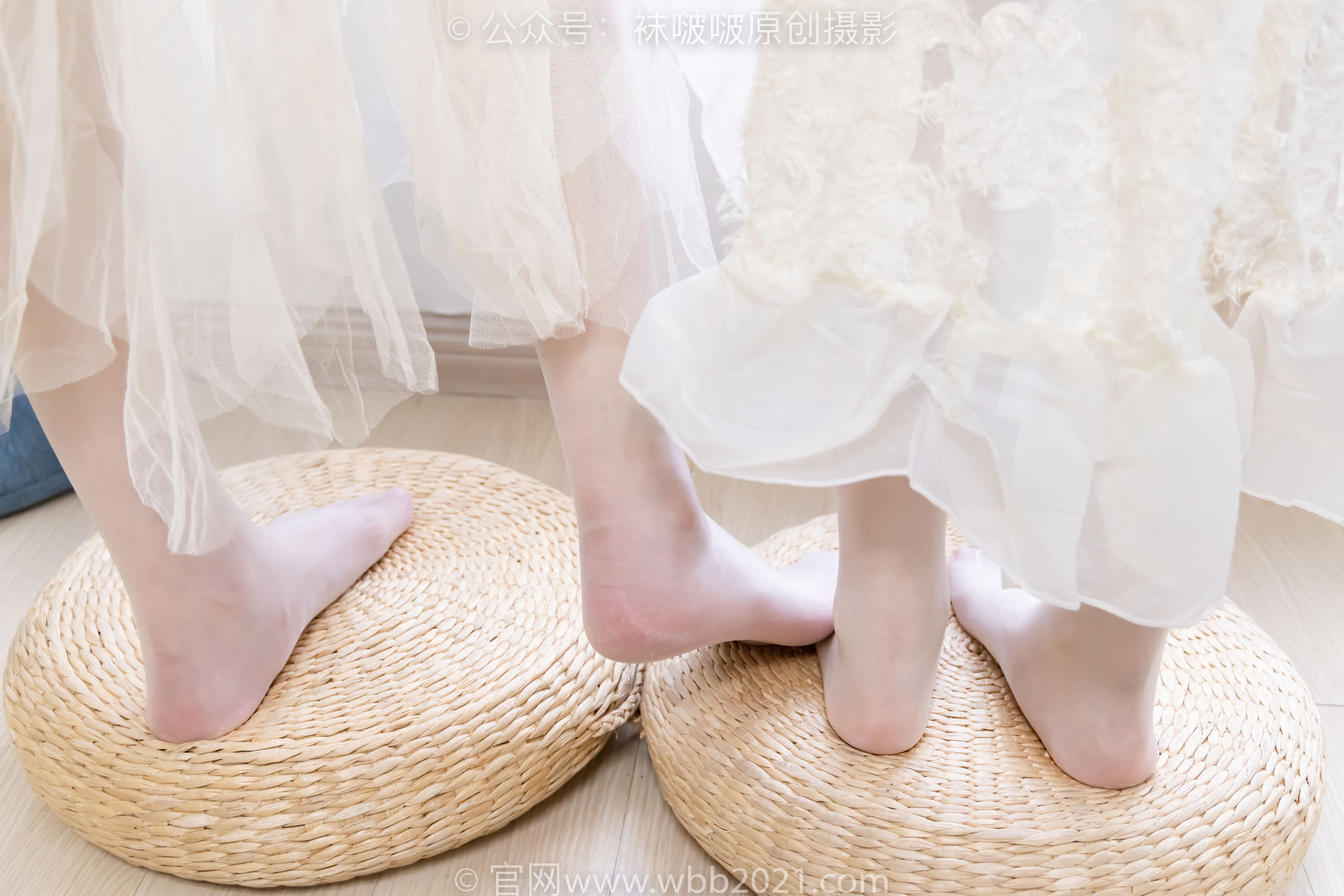 BoBoSocks袜啵啵 No.563 小甜豆&甜甜圈 - 高跟鞋、油亮白丝、裸足/(215P)