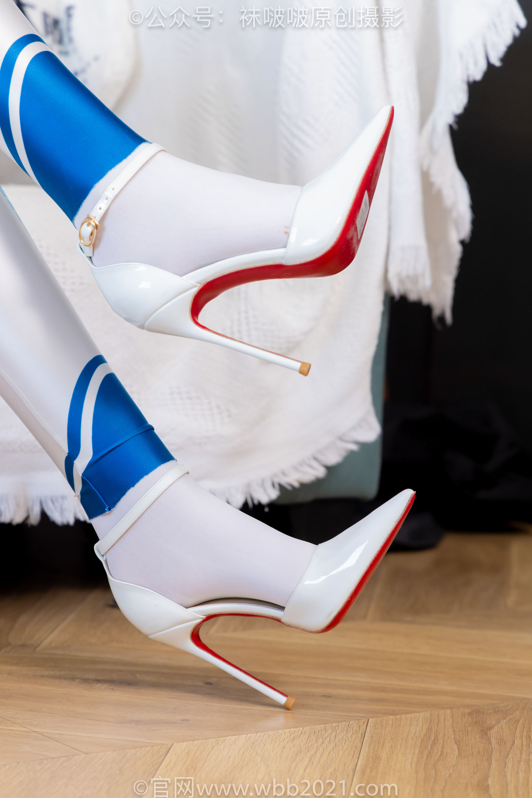 BoBoSocks袜啵啵 No.568 小甜豆 - 连体服、高跟鞋、厚白丝/(148P)