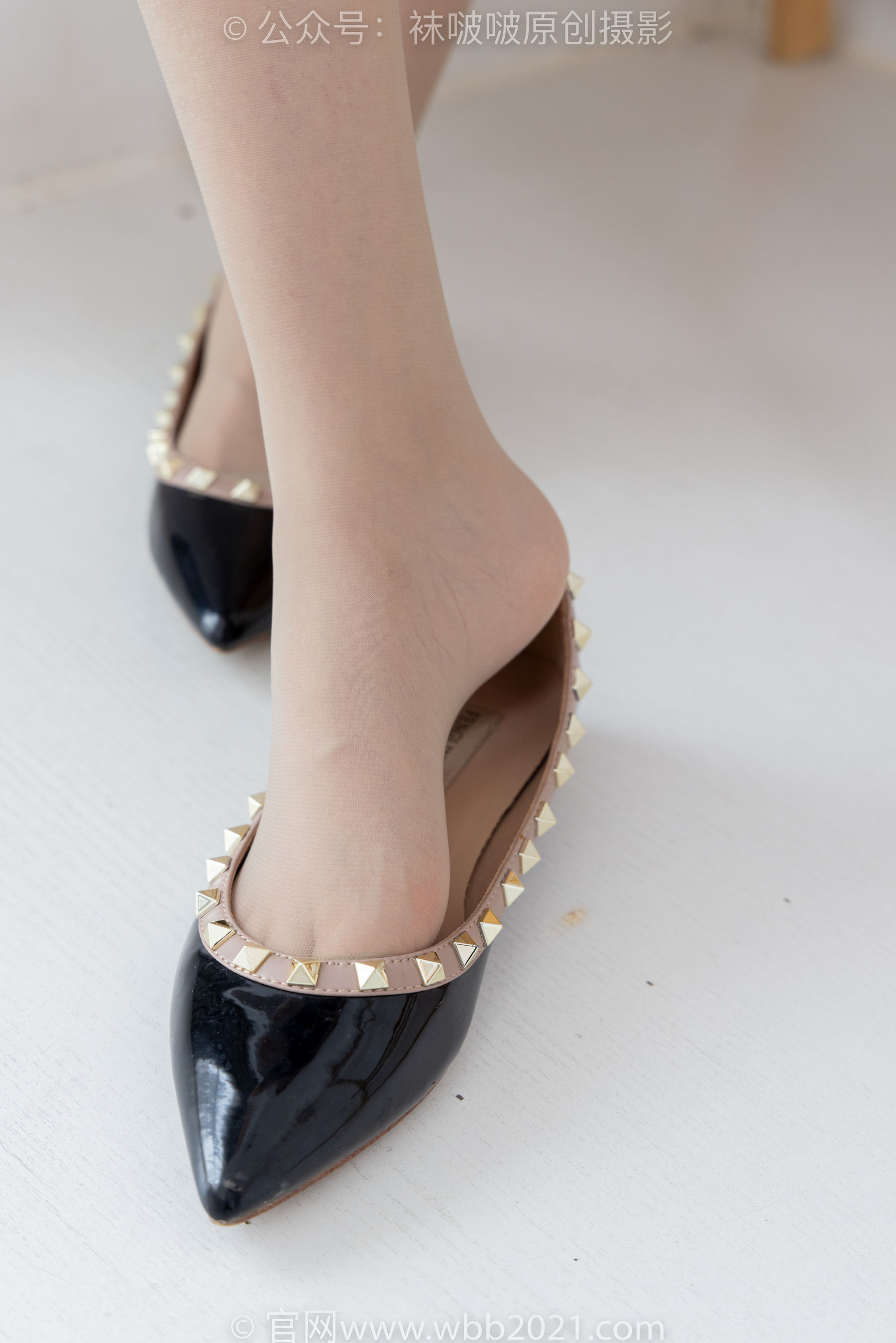 BoBoSocks袜啵啵 No.575 香菜 - 平底鞋、薄灰丝、银行制服/(176P)