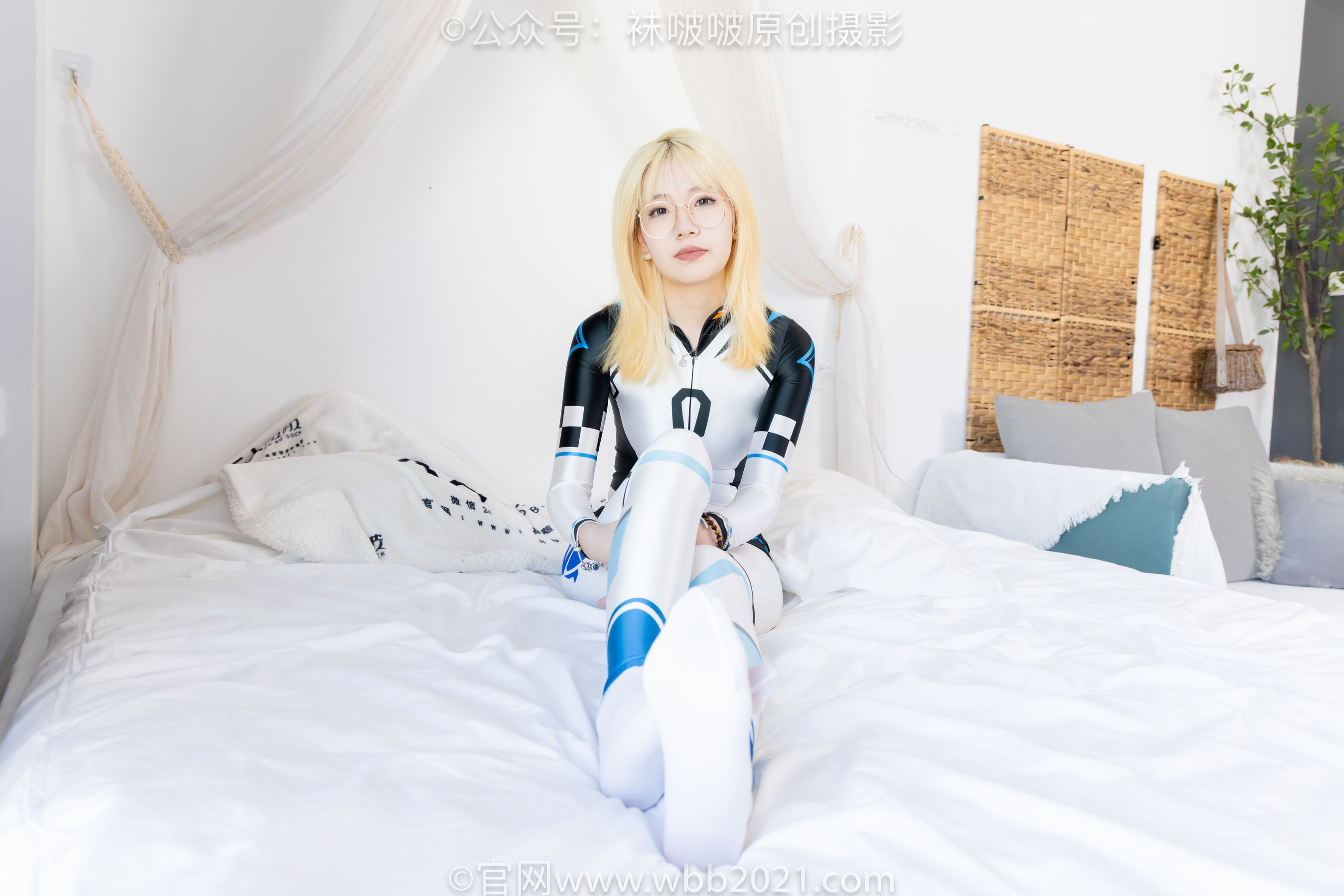 BoBoSocks袜啵啵 No.568 小甜豆 - 连体服、高跟鞋、厚白丝/(148P)