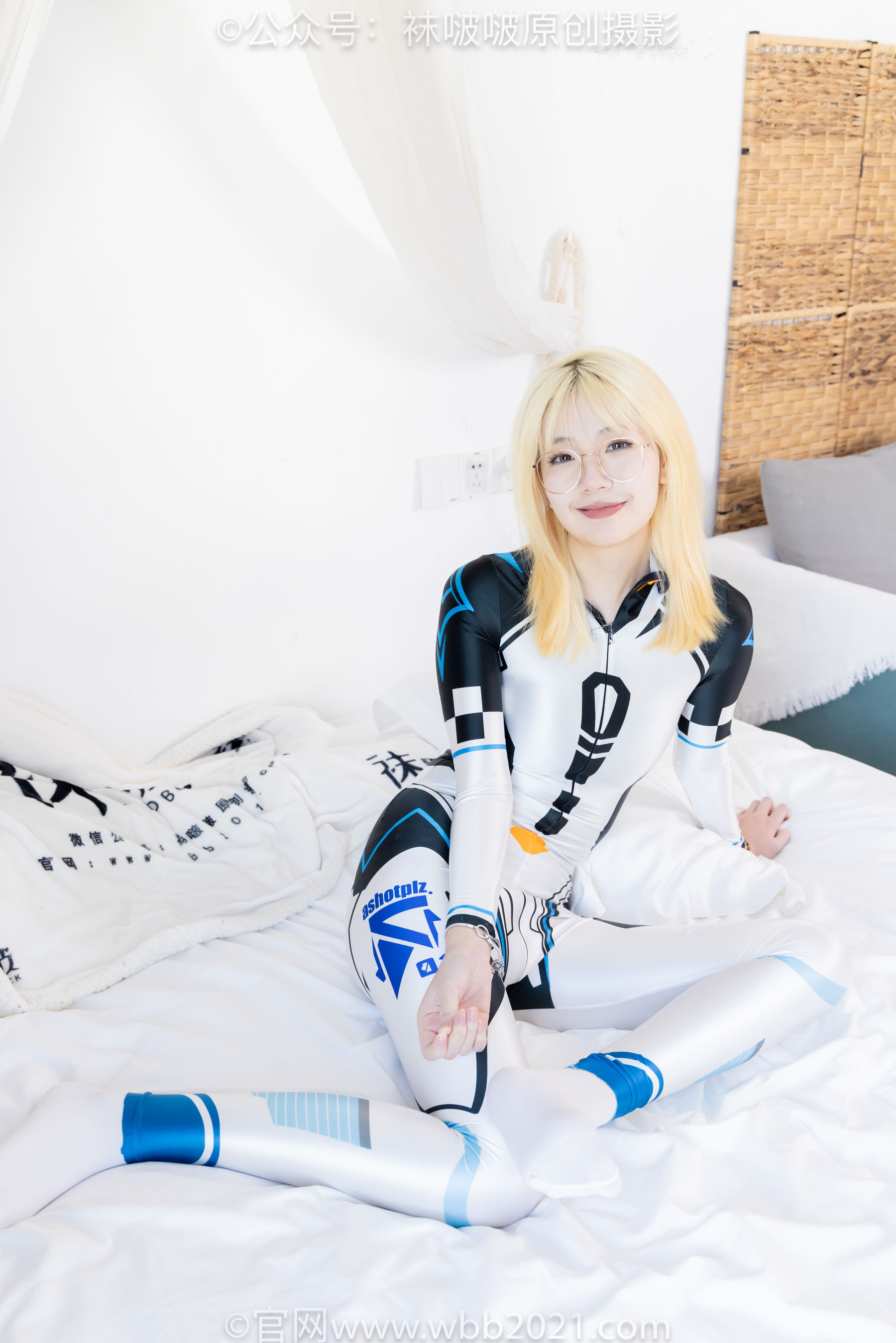 BoBoSocks袜啵啵 No.568 小甜豆 - 连体服、高跟鞋、厚白丝/(148P)