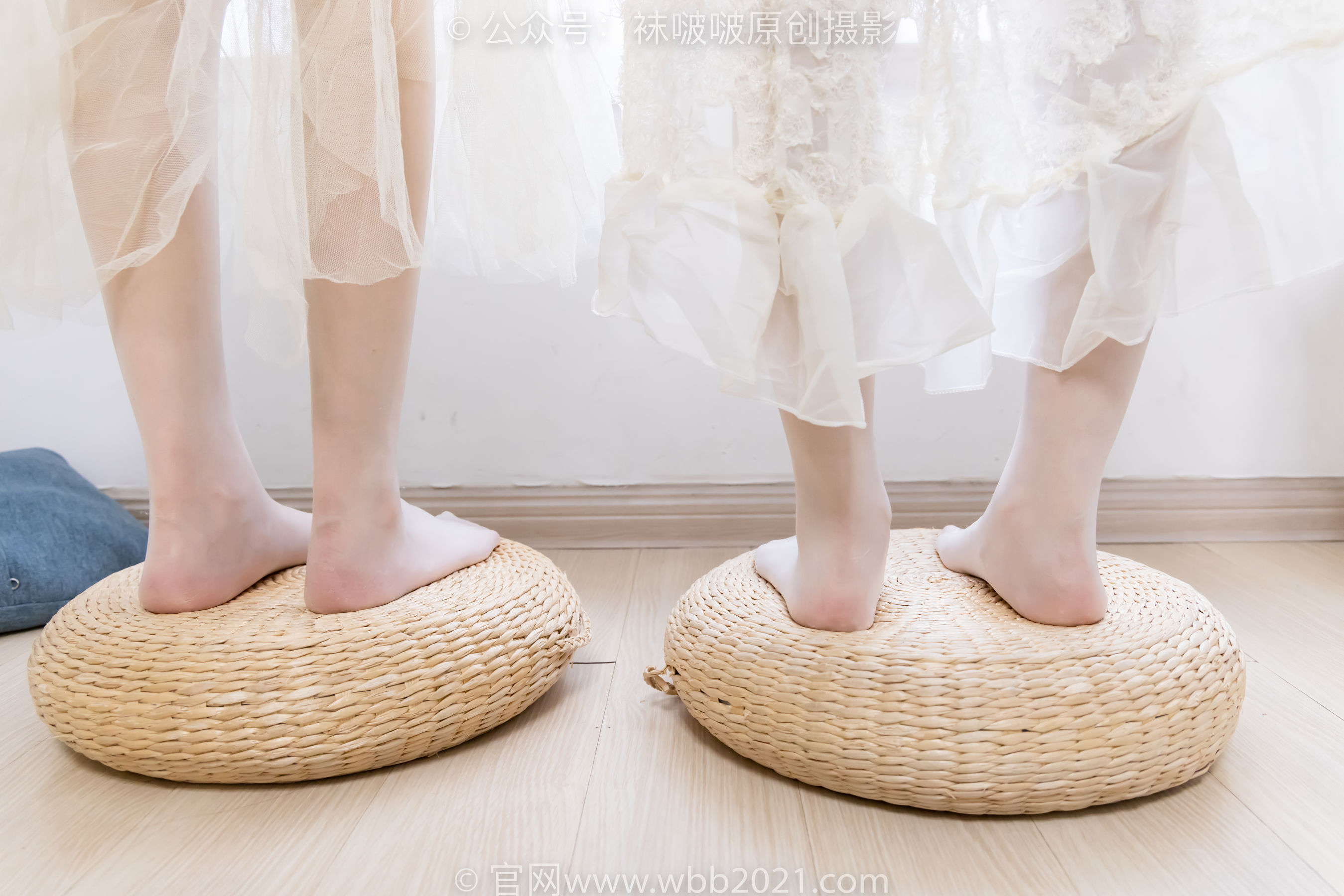 BoBoSocks袜啵啵 No.563 小甜豆&甜甜圈 - 高跟鞋、油亮白丝、裸足/(215P)