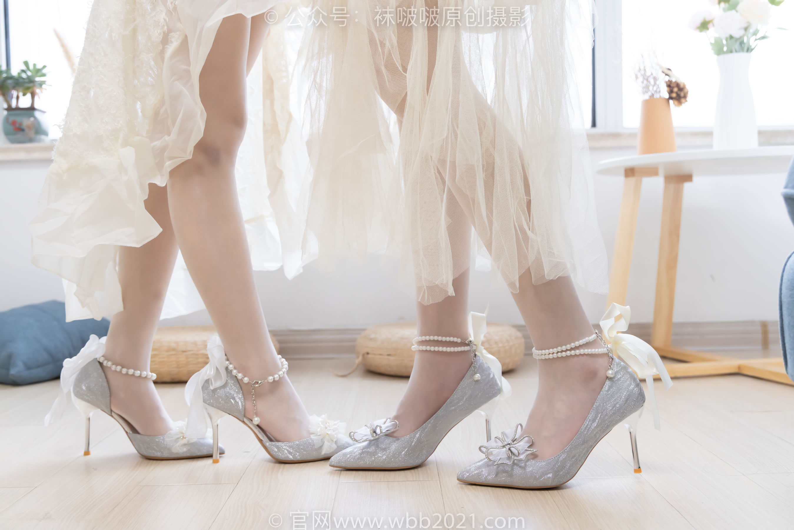 BoBoSocks袜啵啵 No.563 小甜豆&甜甜圈 - 高跟鞋、油亮白丝、裸足/(215P)