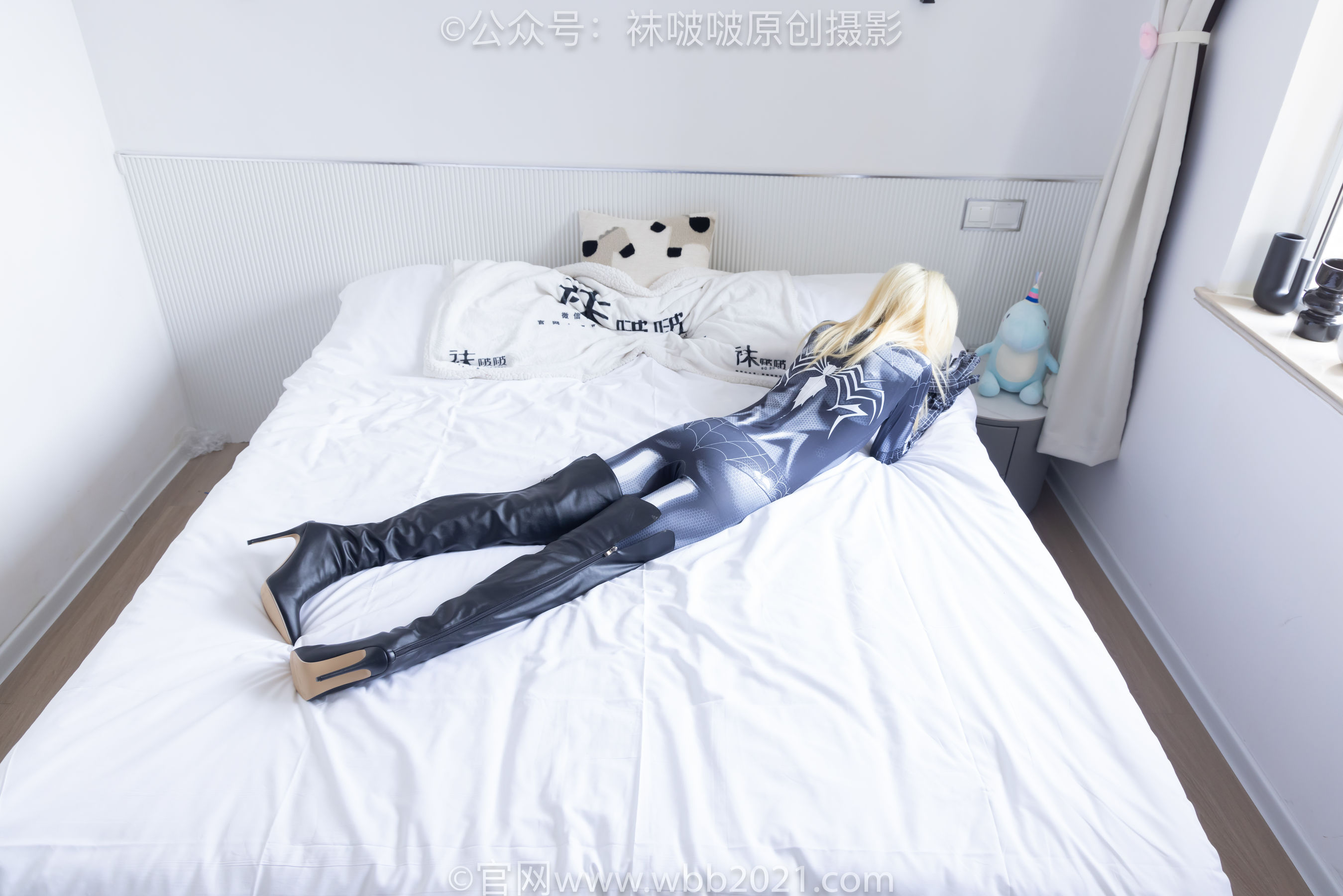 BoBoSocks袜啵啵 No.572 小甜豆 - 连体服、长靴、薄黑丝/(181P)