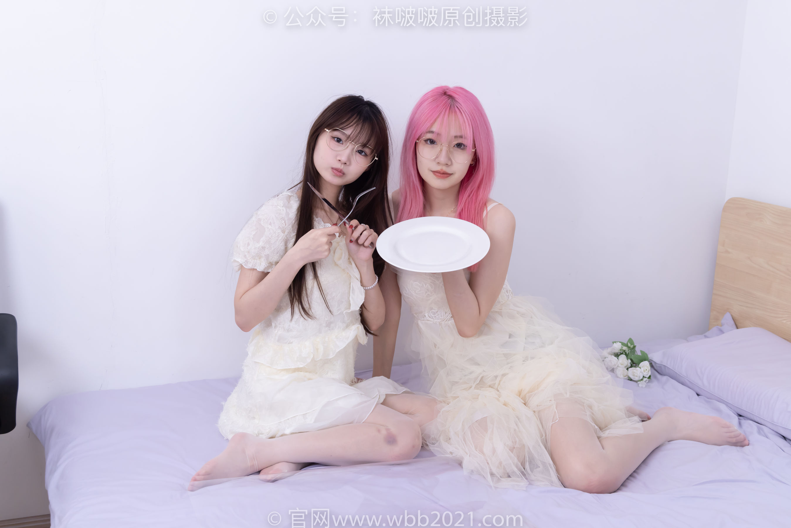 BoBoSocks袜啵啵 No.563 小甜豆&甜甜圈 - 高跟鞋、油亮白丝、裸足/(215P)