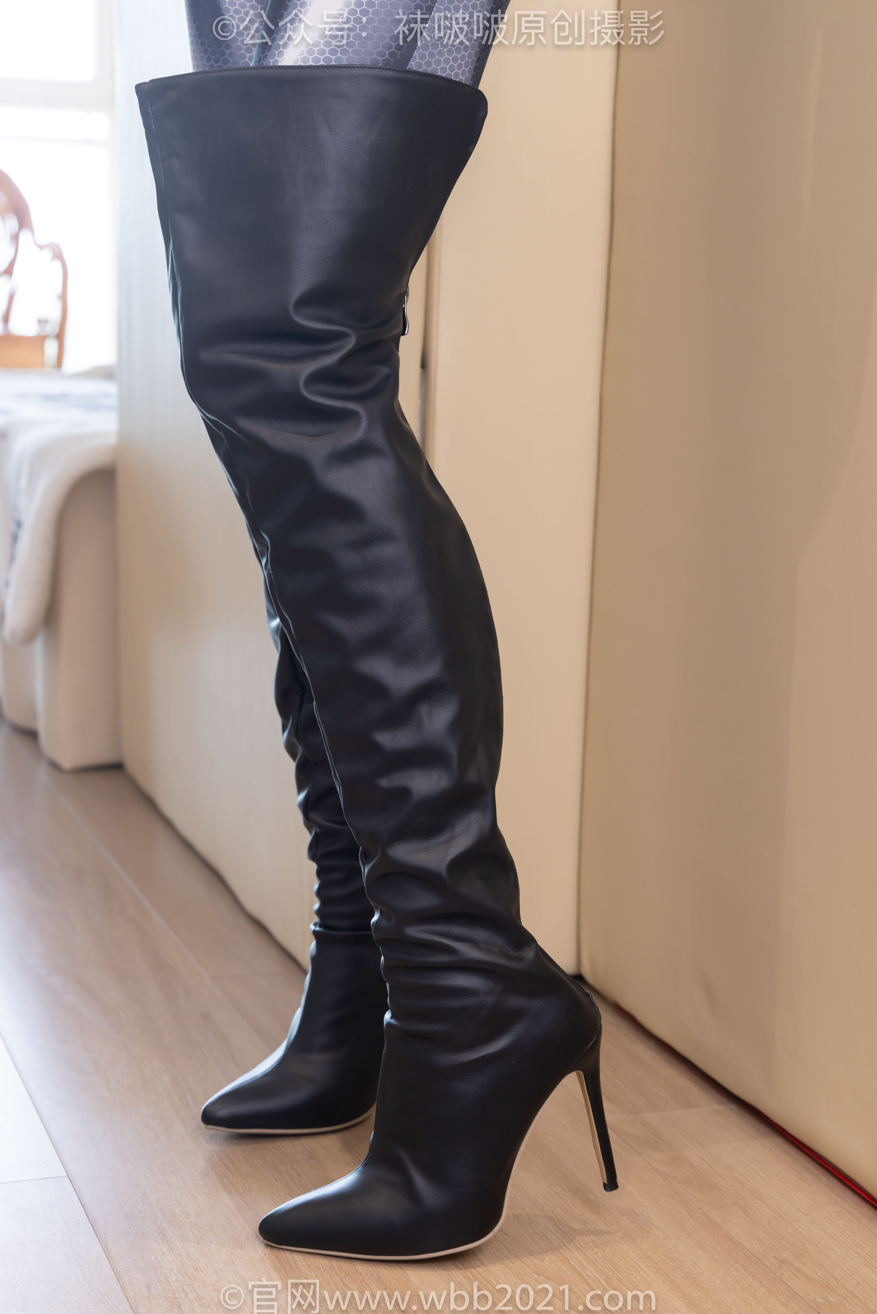 BoBoSocks袜啵啵 No.572 小甜豆 - 连体服、长靴、薄黑丝/(181P)