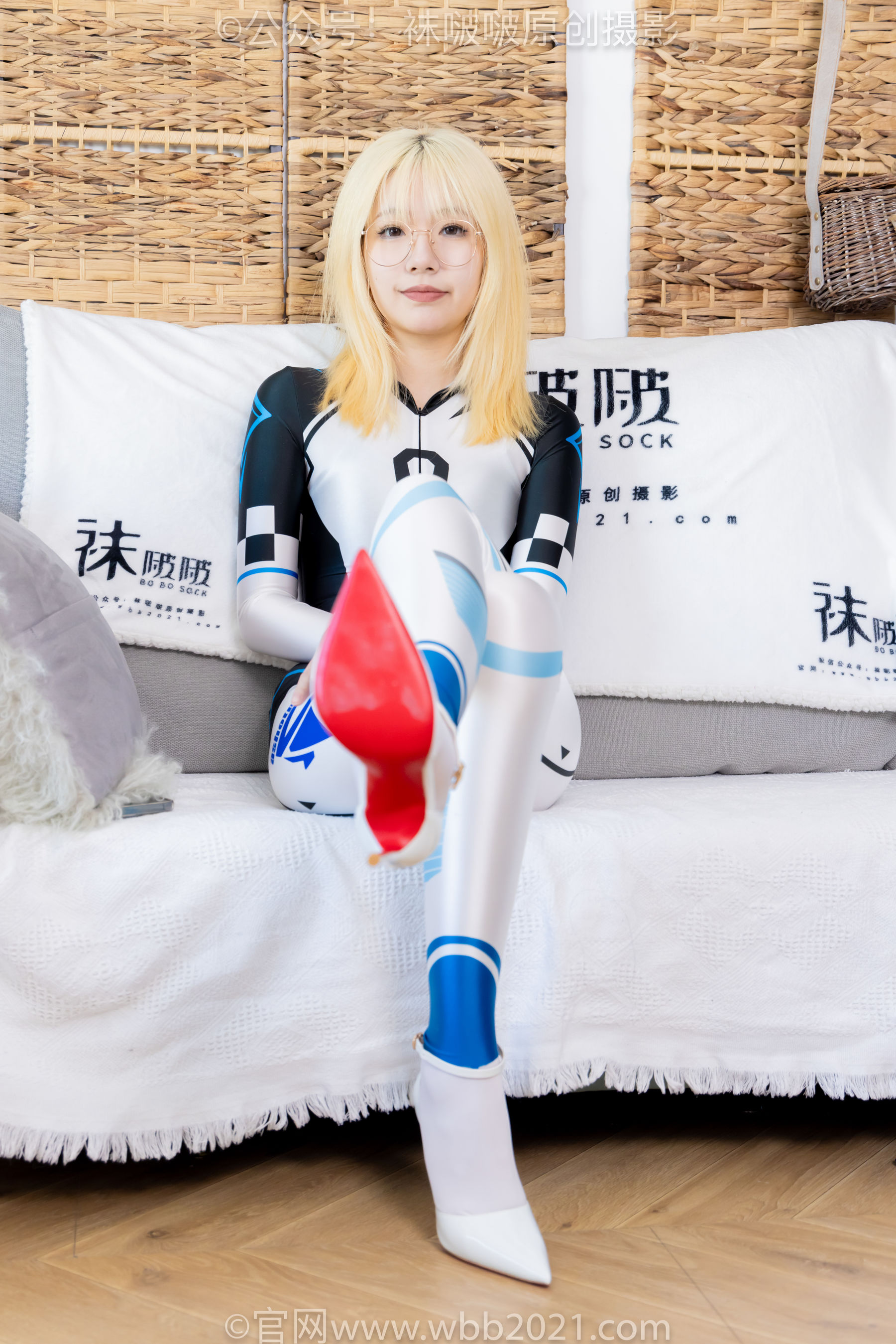 BoBoSocks袜啵啵 No.568 小甜豆 - 连体服、高跟鞋、厚白丝/(148P)