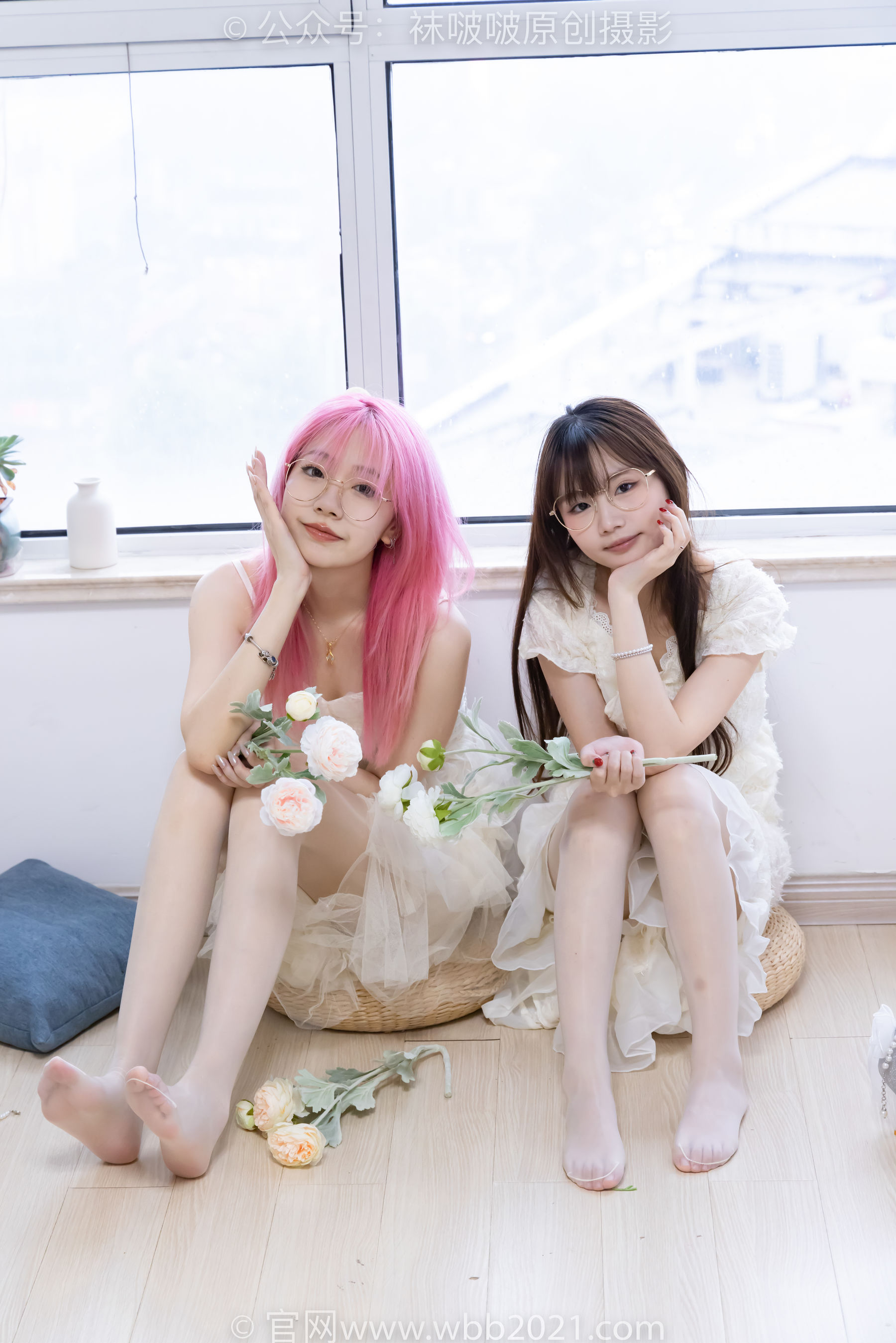 BoBoSocks袜啵啵 No.563 小甜豆&甜甜圈 - 高跟鞋、油亮白丝、裸足/(215P)