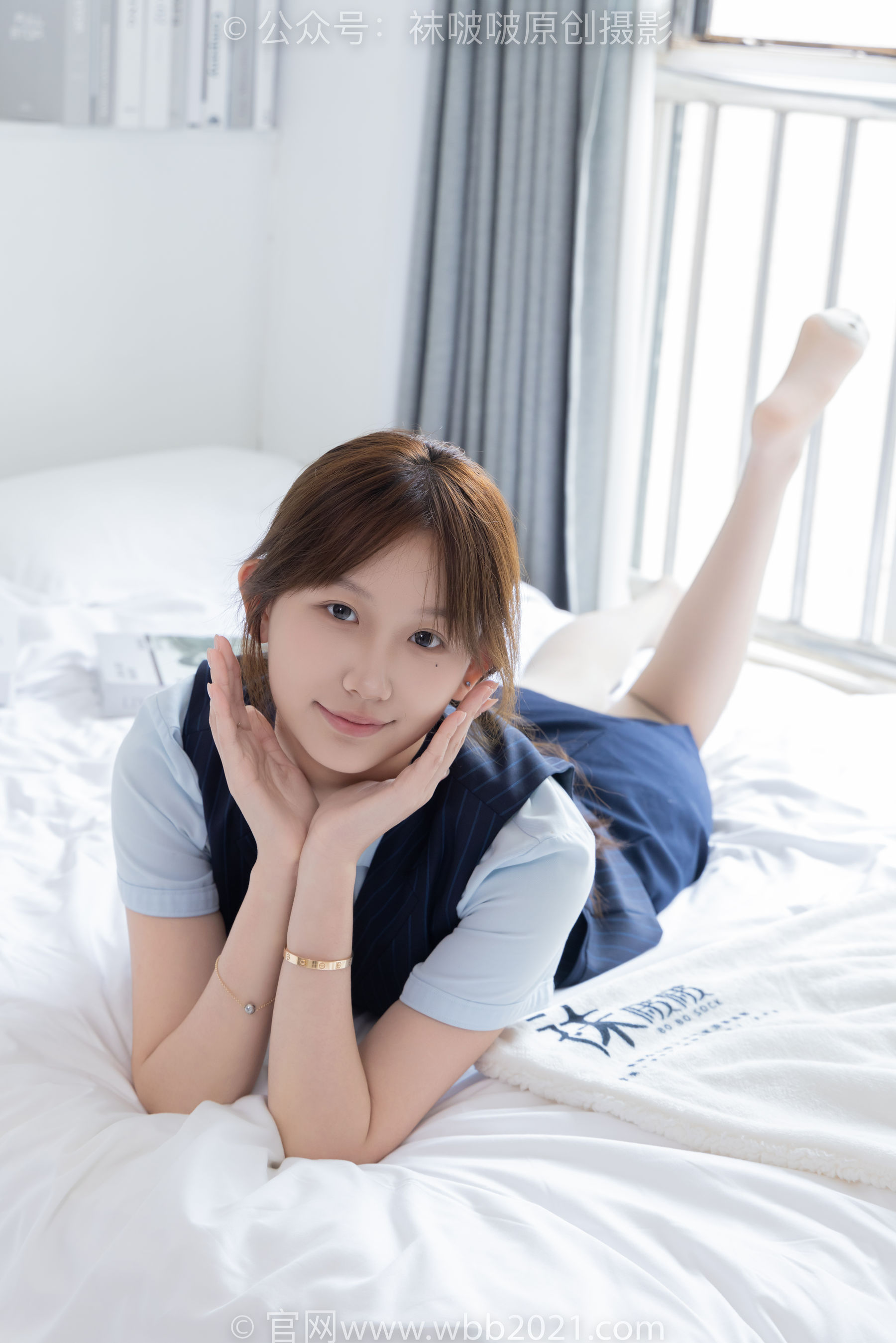 BoBoSocks袜啵啵 No.575 香菜 - 平底鞋、薄灰丝、银行制服/(176P)