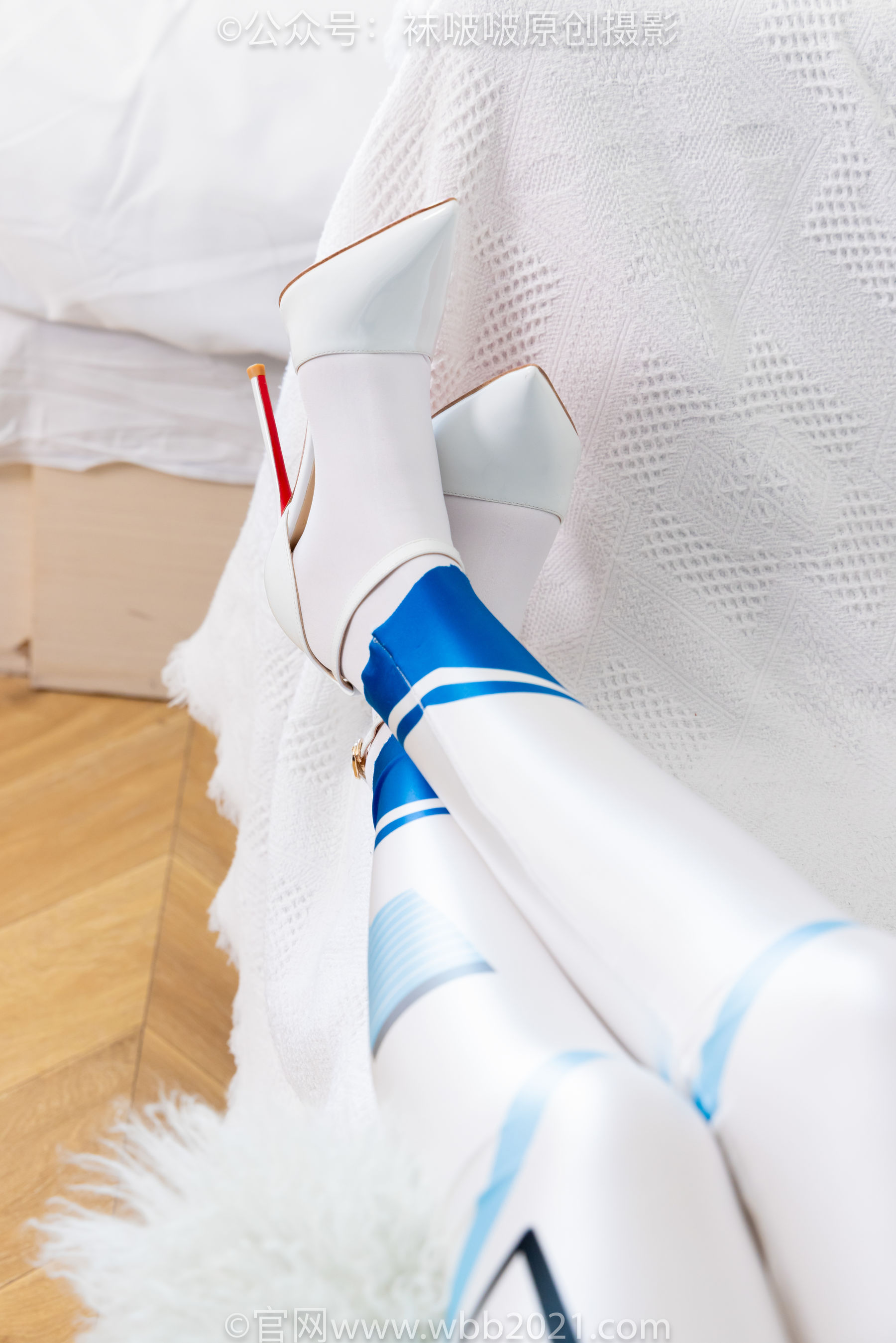 BoBoSocks袜啵啵 No.568 小甜豆 - 连体服、高跟鞋、厚白丝/(148P)